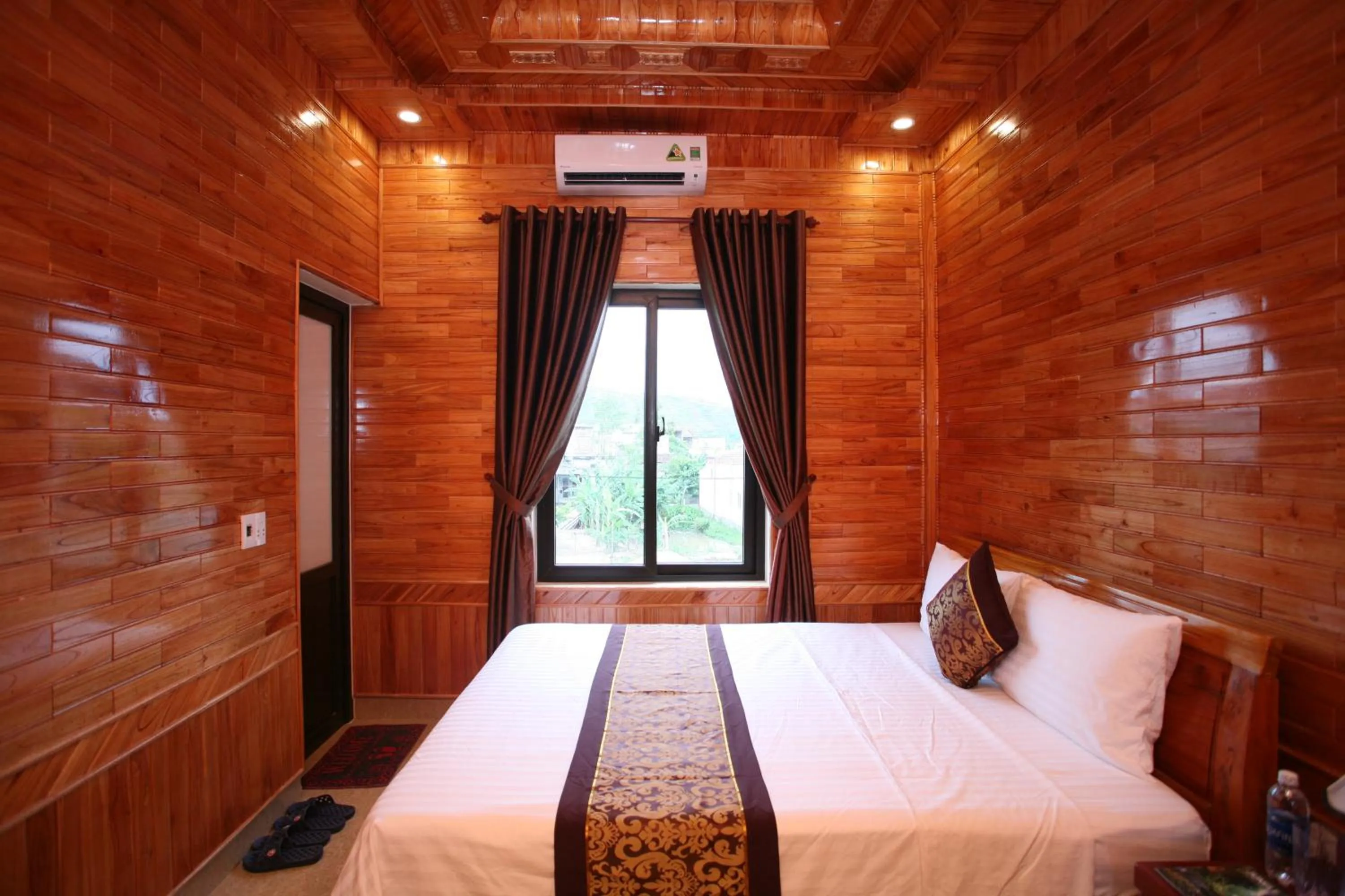 Bedroom, Bed in Sky Hotel