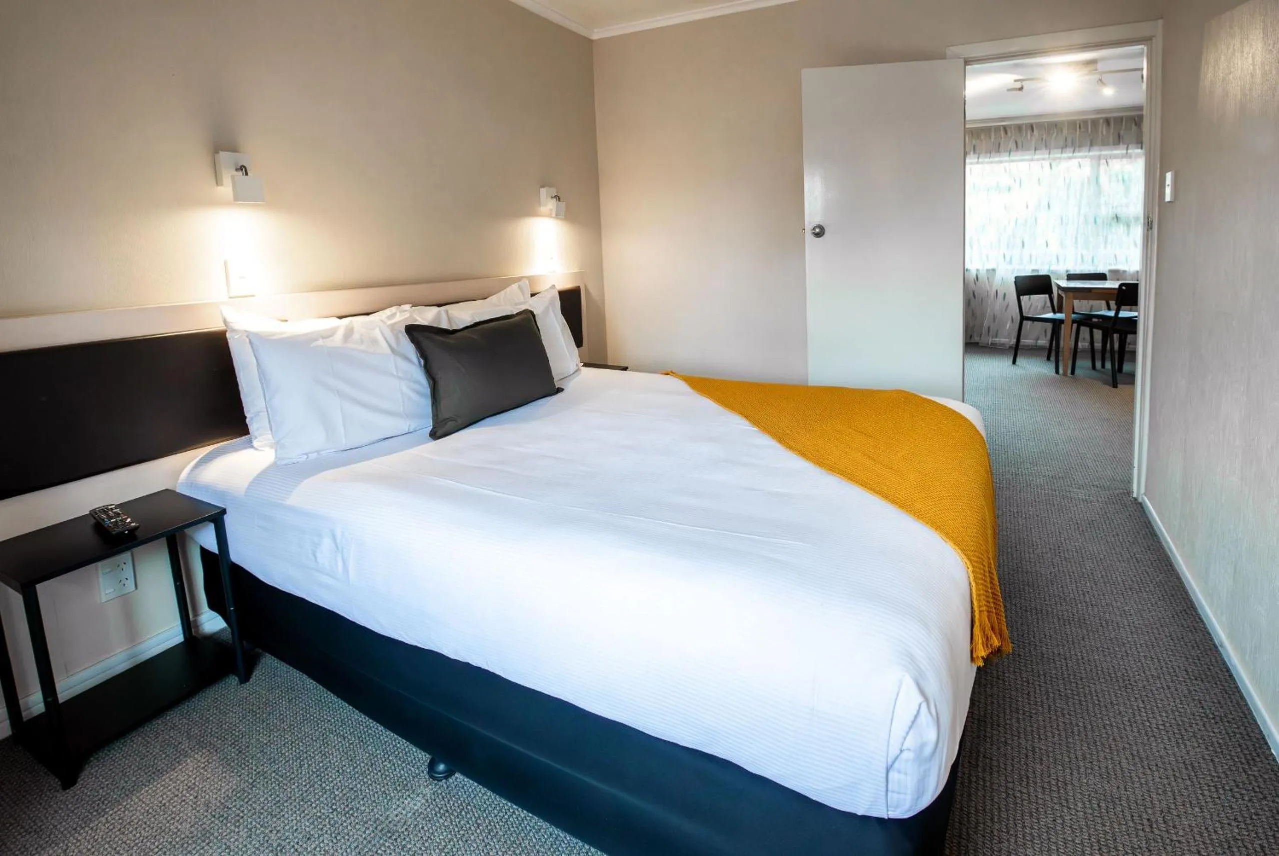 Bedroom, Bed in Ripple Rotorua