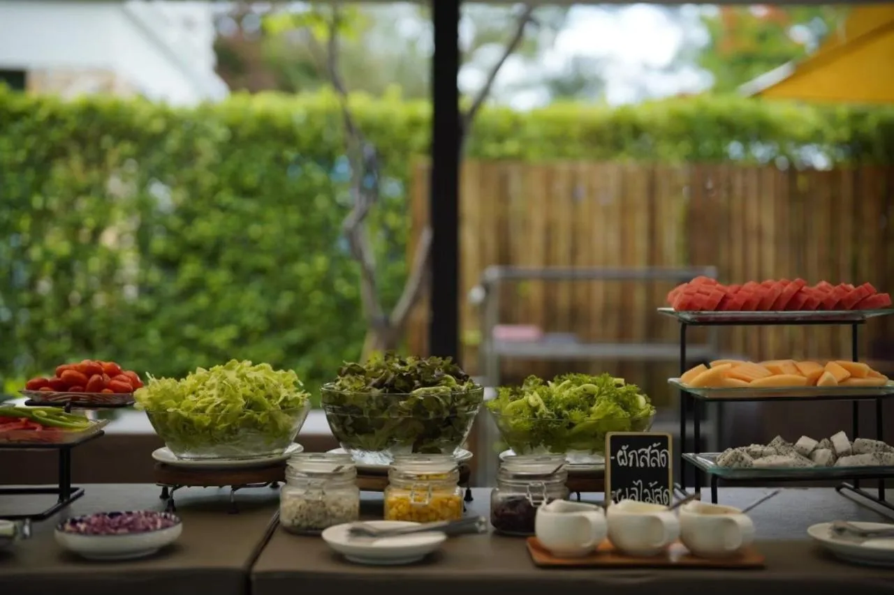 Buffet breakfast in De Chaochom Hua Hin