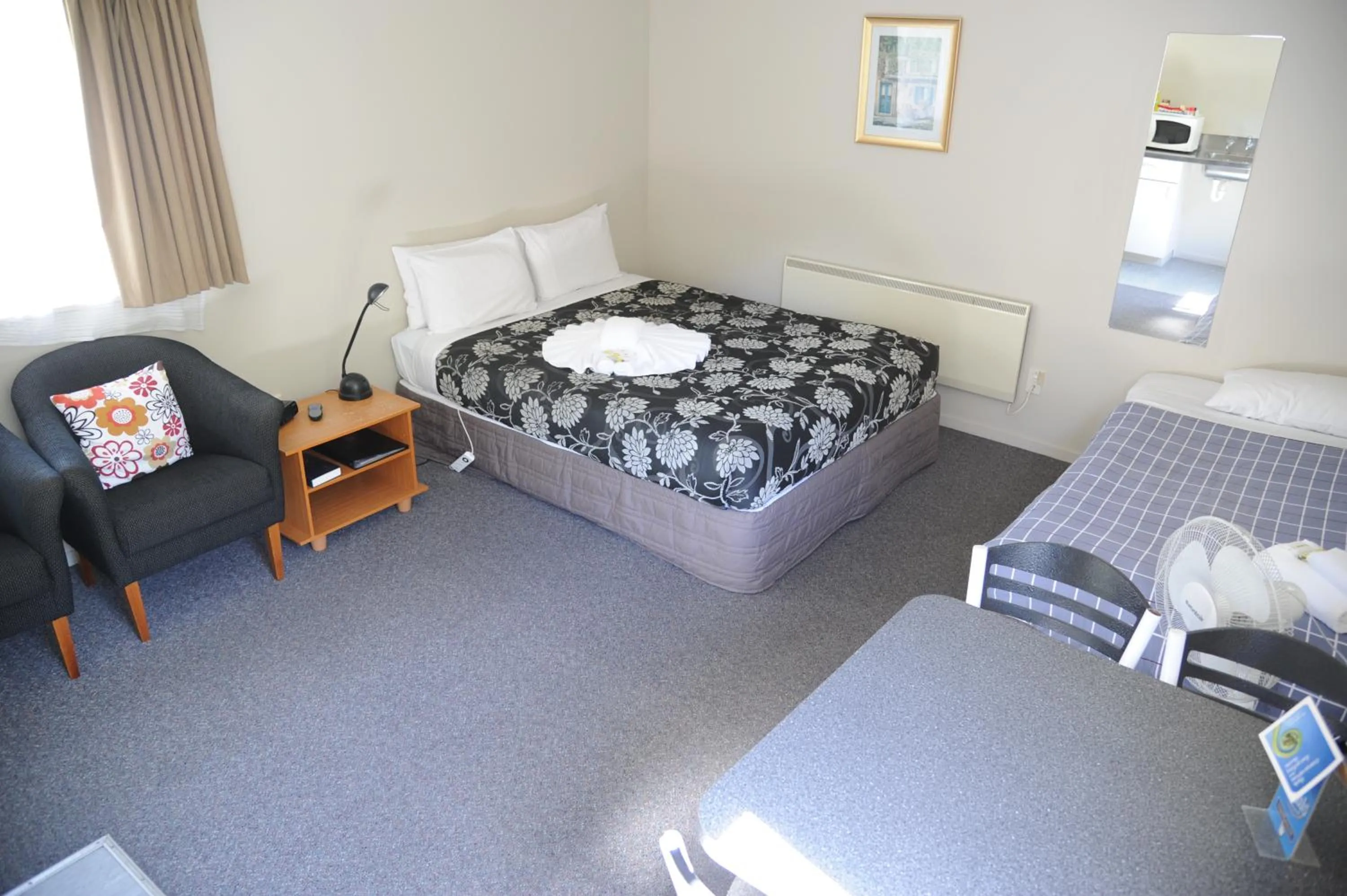 Bedroom, Bed in Blenheim Bridges Holiday Park