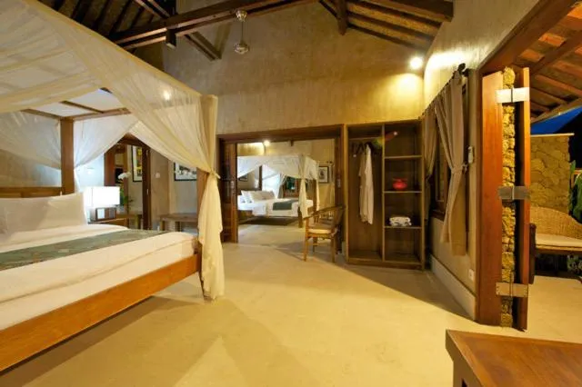 Bed in Three Monkeys Villas