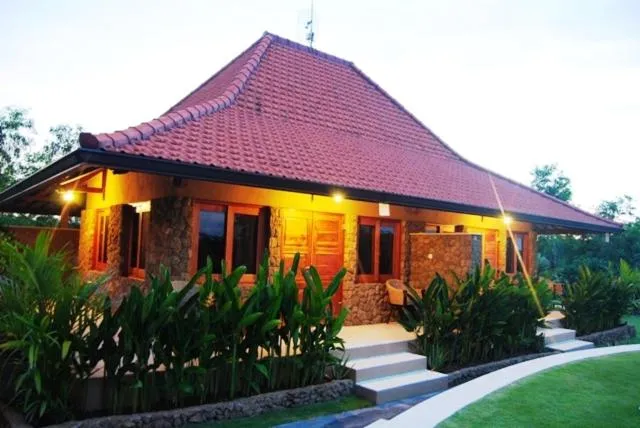 Three Monkeys Villas