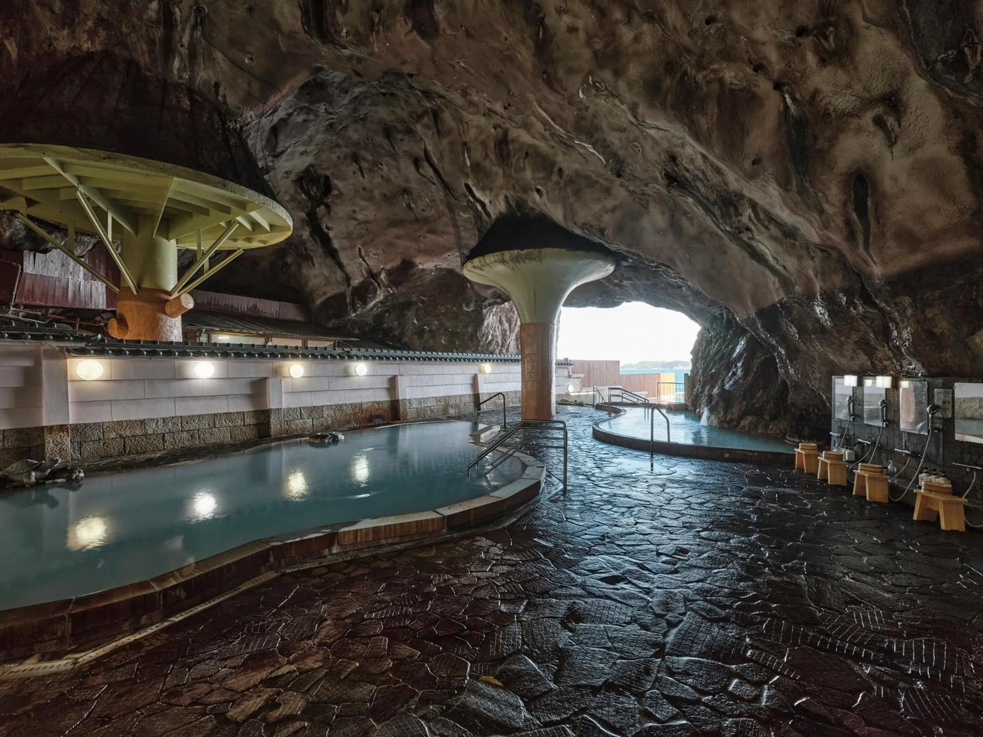 Hot Spring Bath in Hotel Urashima