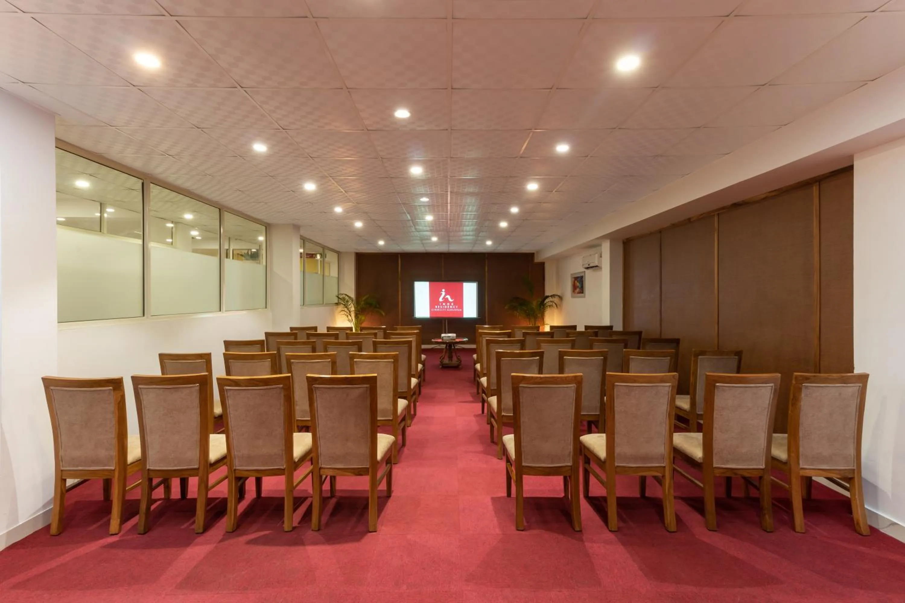Business facilities in Inde Hotel Cyber City