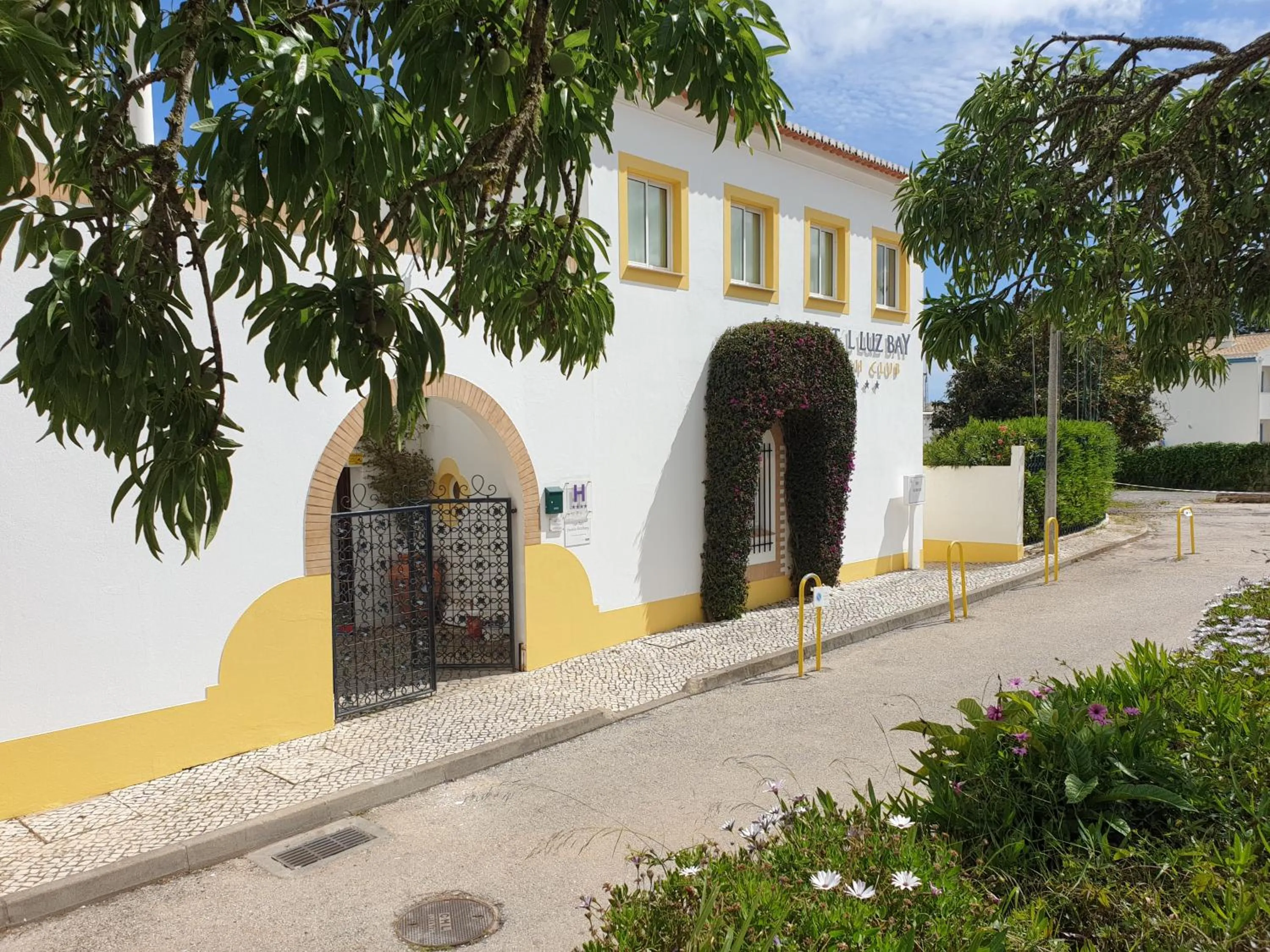 Luz Bay Hotel