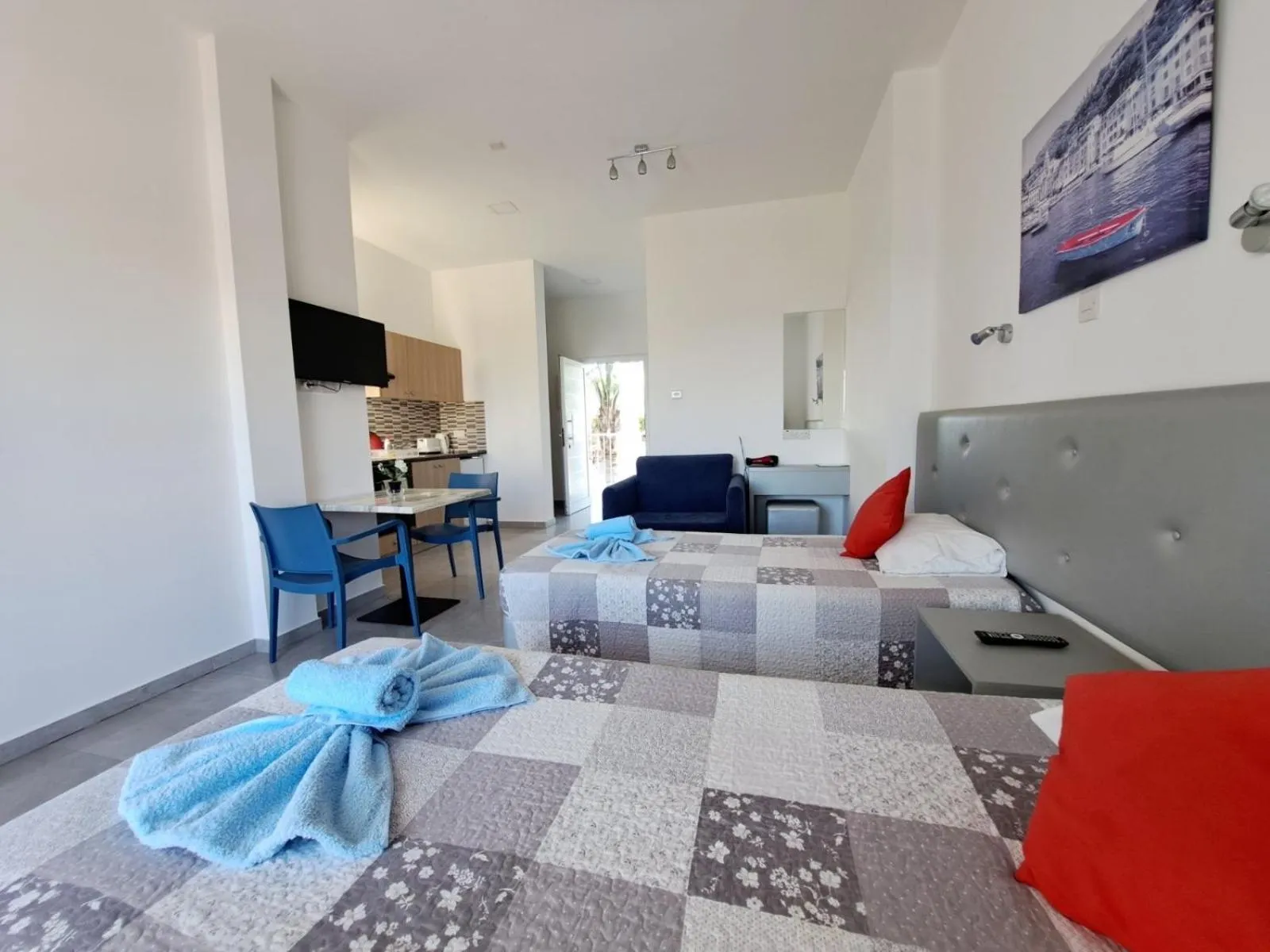 Photo of the whole room, Bed in Florence Hotel Apartments