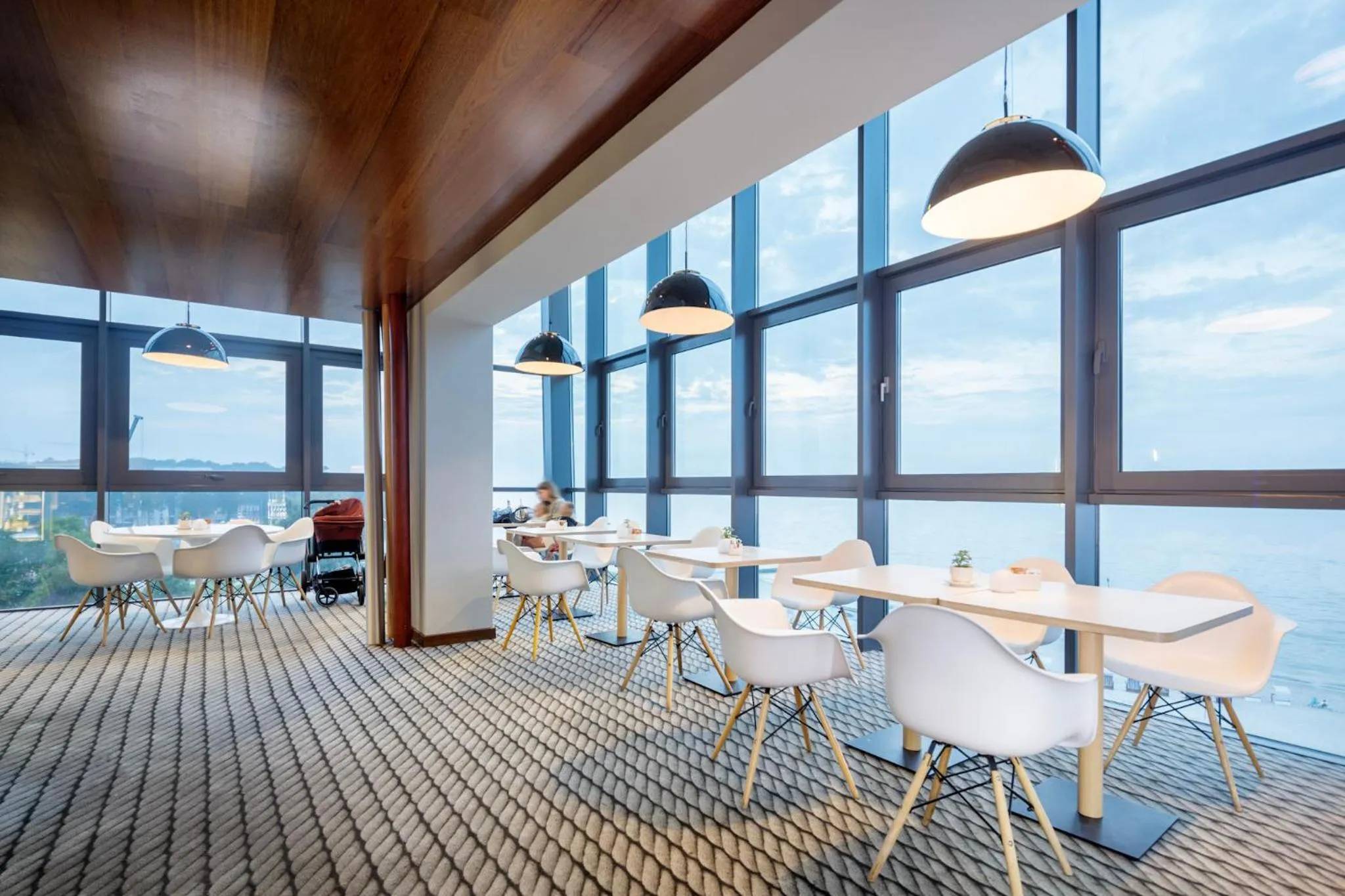 Restaurant/places to eat in Ultra Marine by Zdrojowa