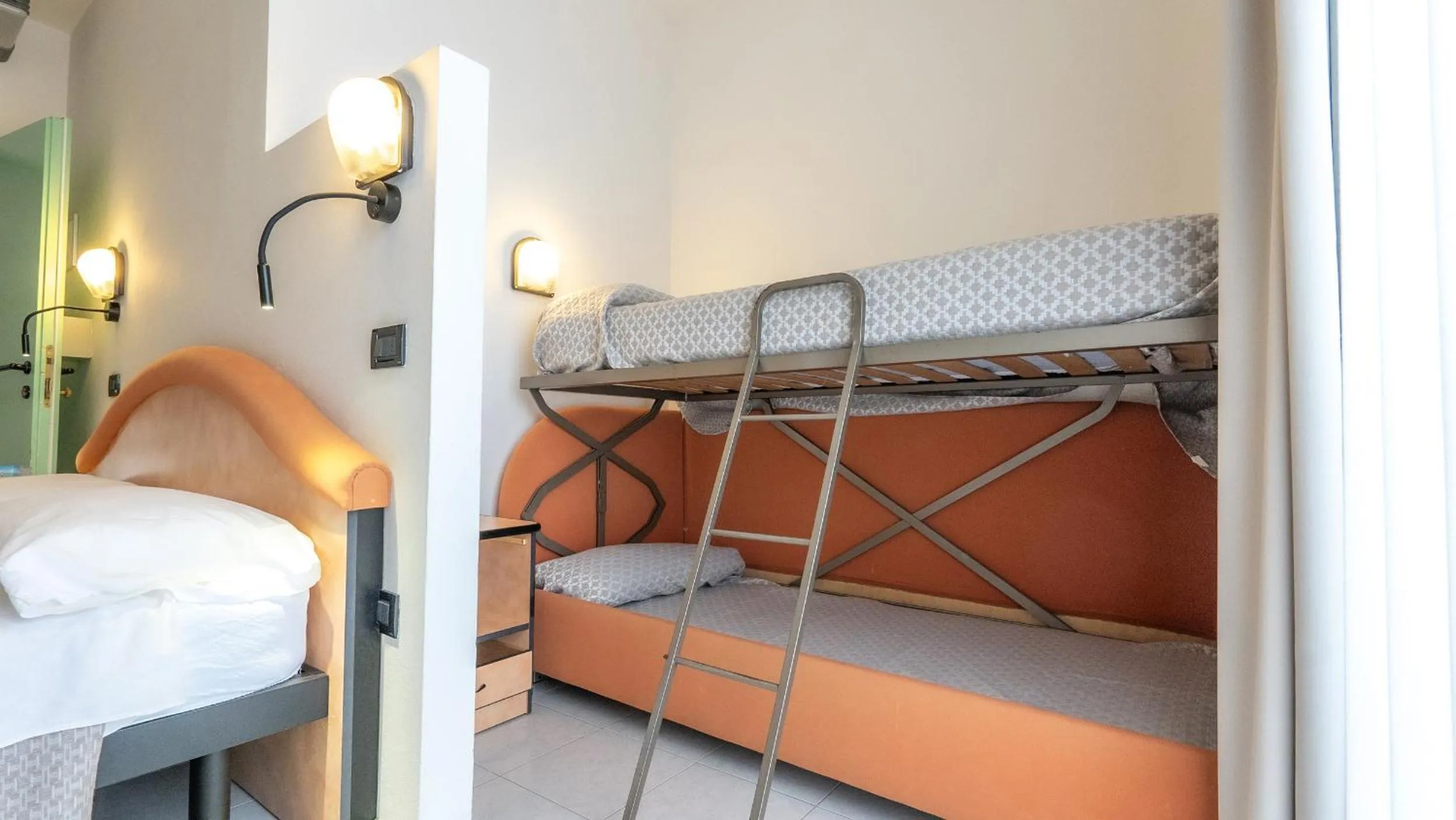 bunk bed in Hotel Nobel