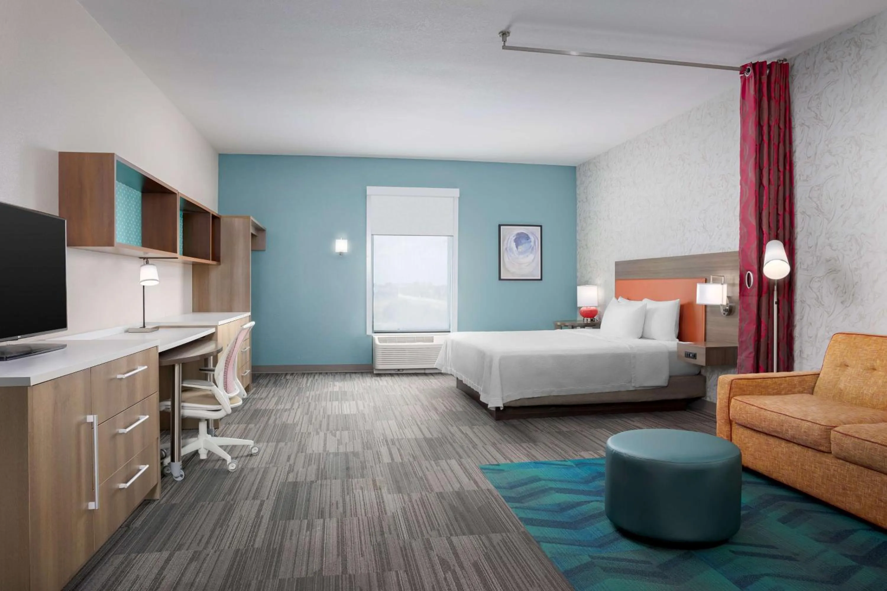 Bed in Home2 Suites By Hilton Clermont