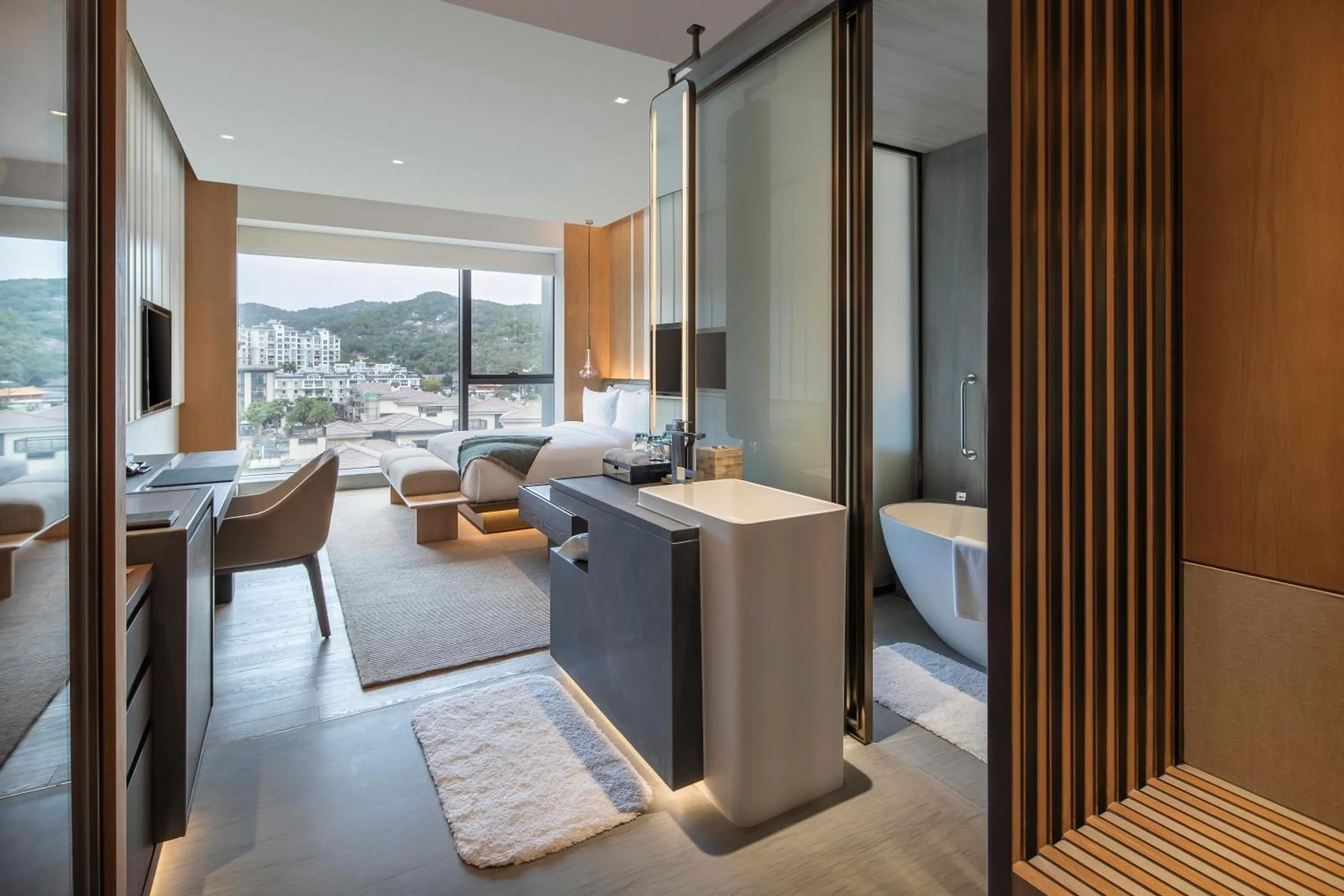 Photo of the whole room in Joyze Hotel Xiamen, Curio Collection By Hilton