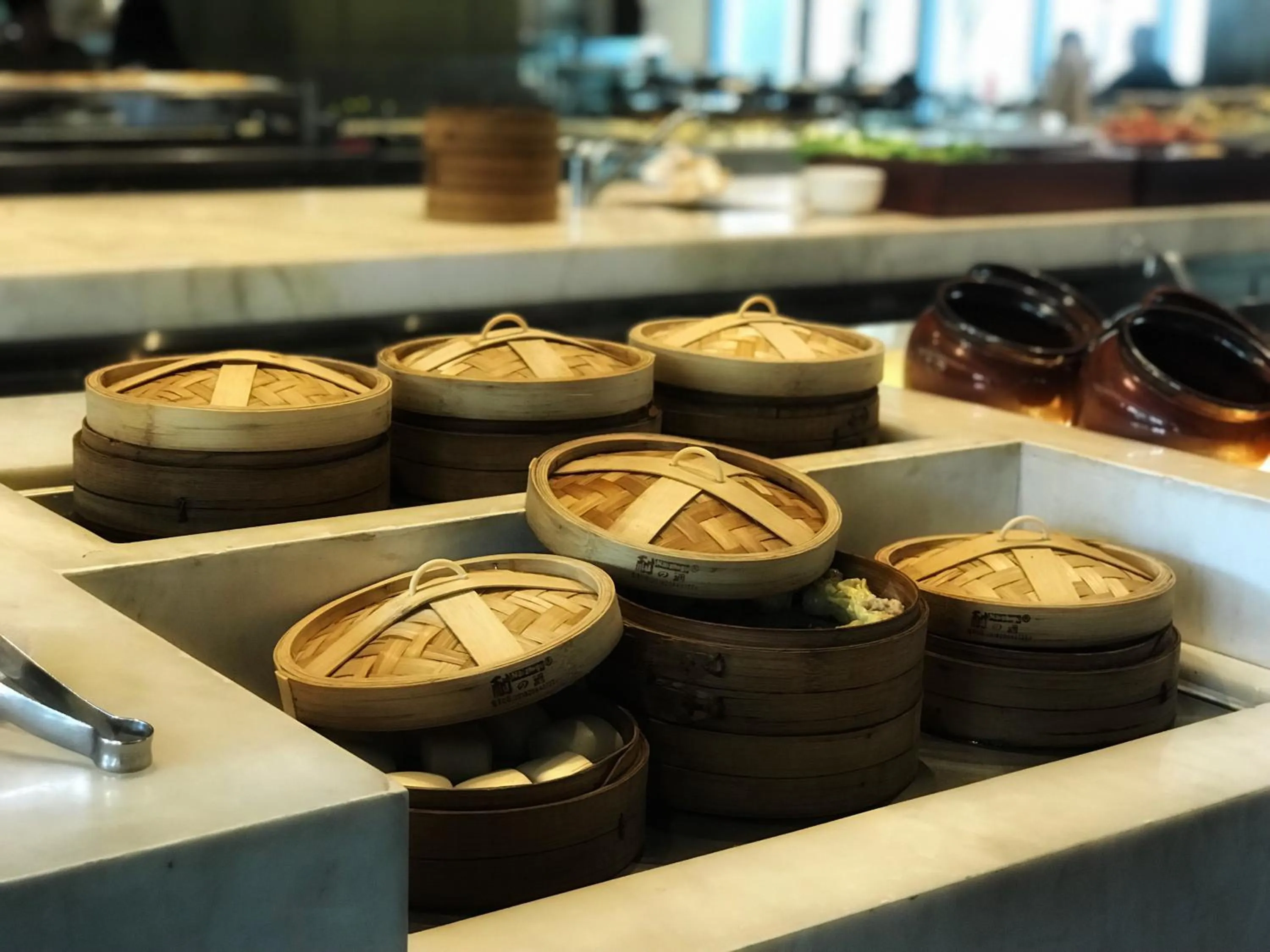 Breakfast in Joyze Hotel Xiamen, Curio Collection By Hilton