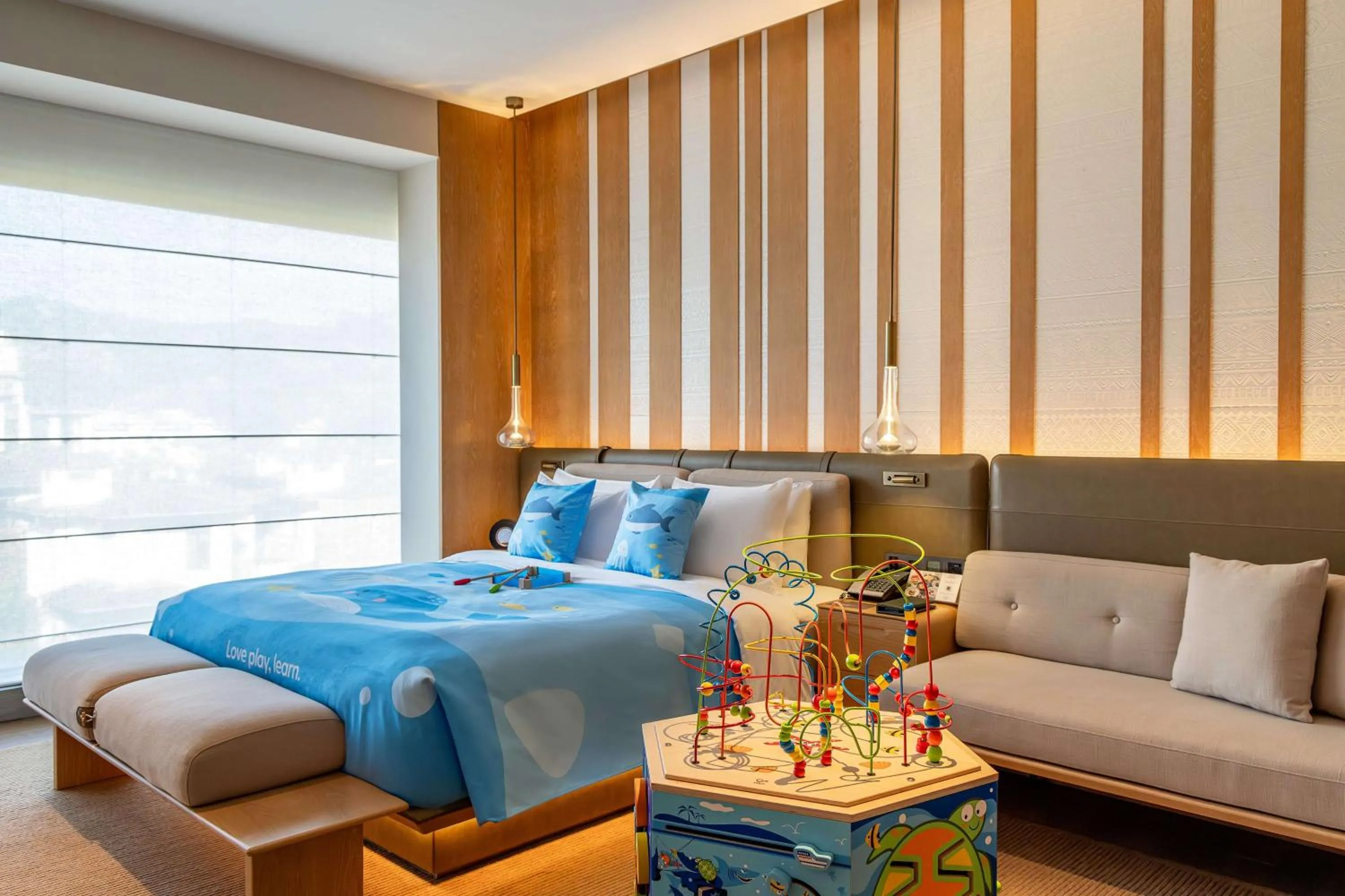 Bed in Joyze Hotel Xiamen, Curio Collection By Hilton