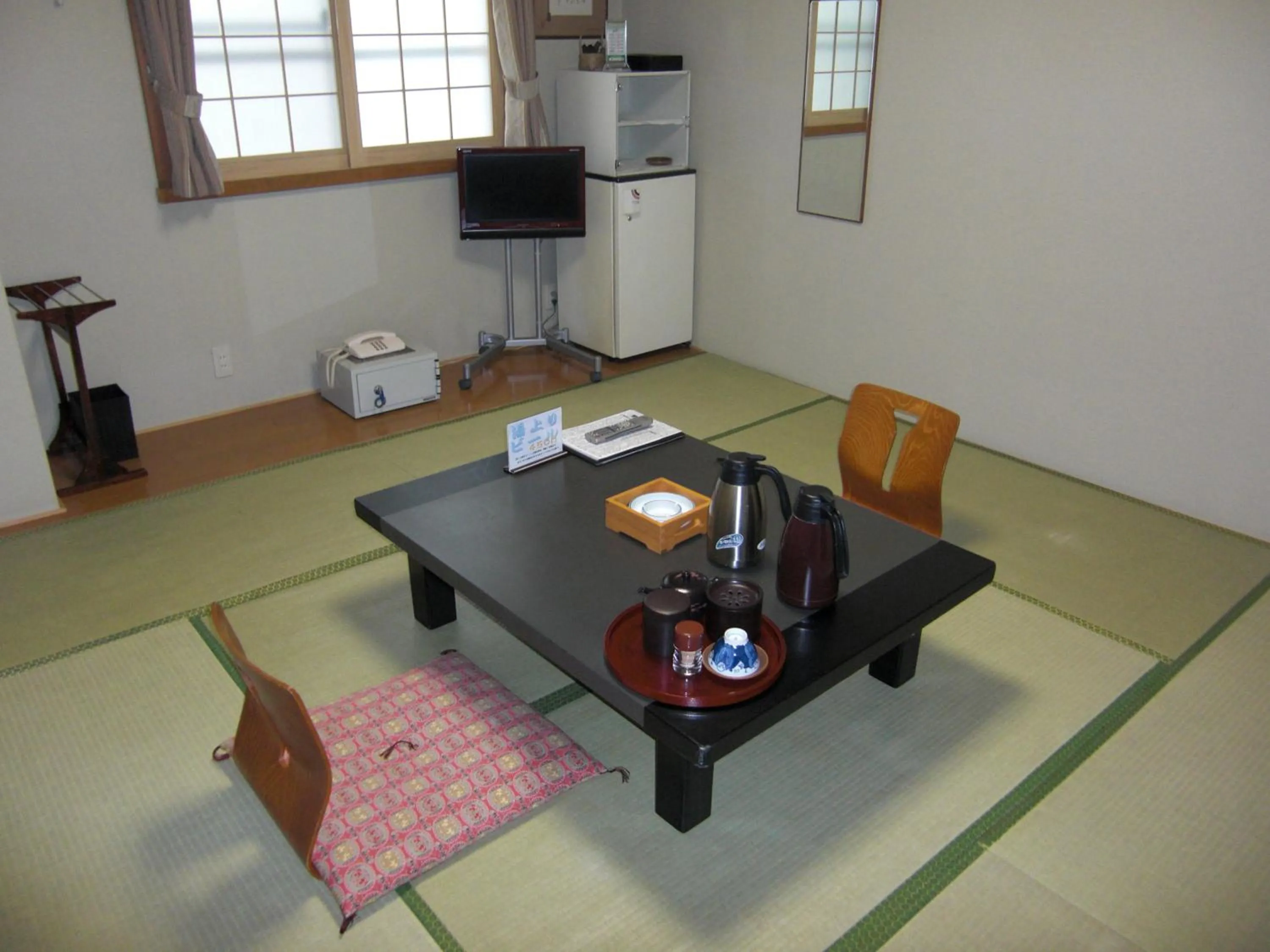 Photo of the whole room in Nakamuraya Ryokan
