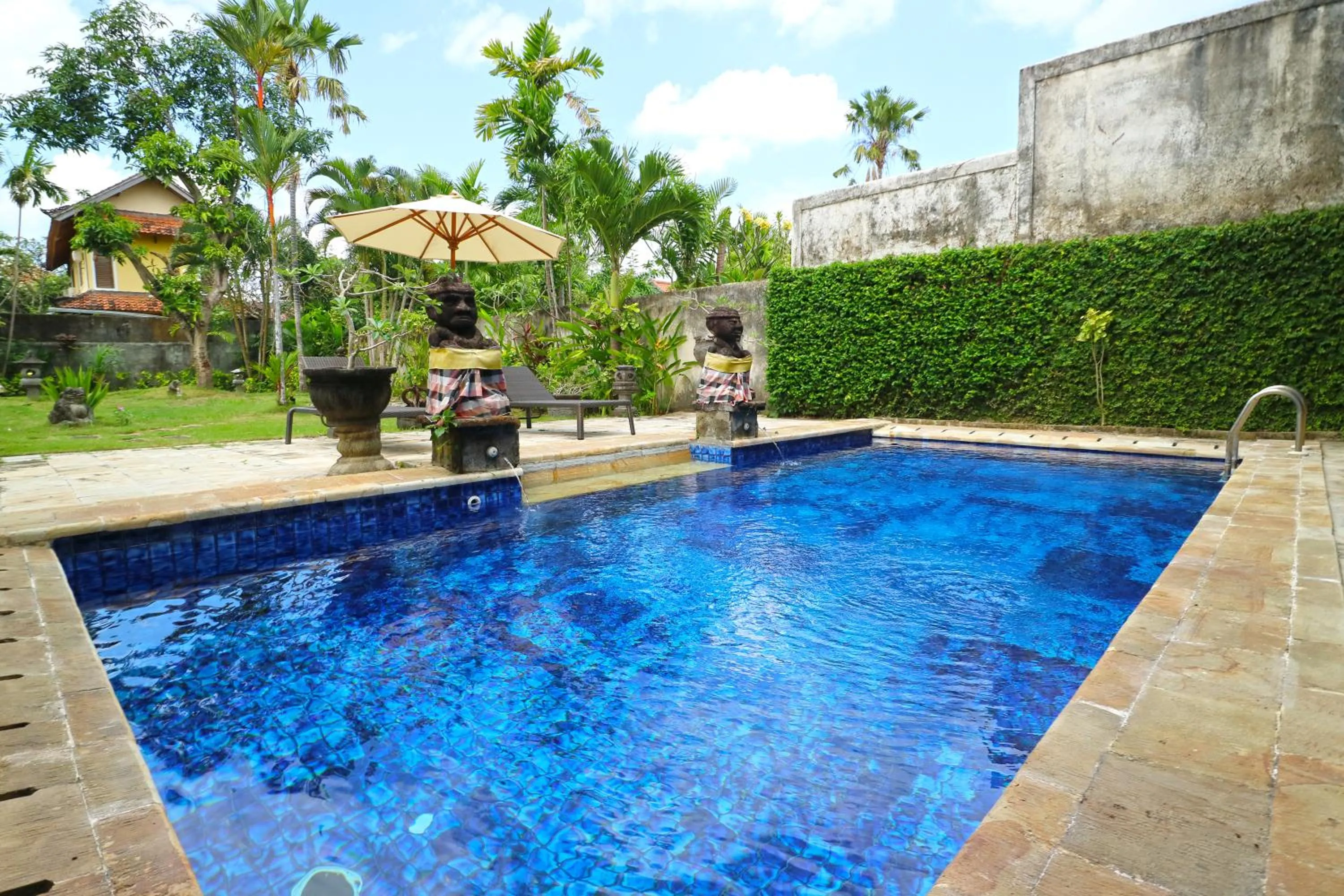 Swimming pool in Baliana Villa Seminyak