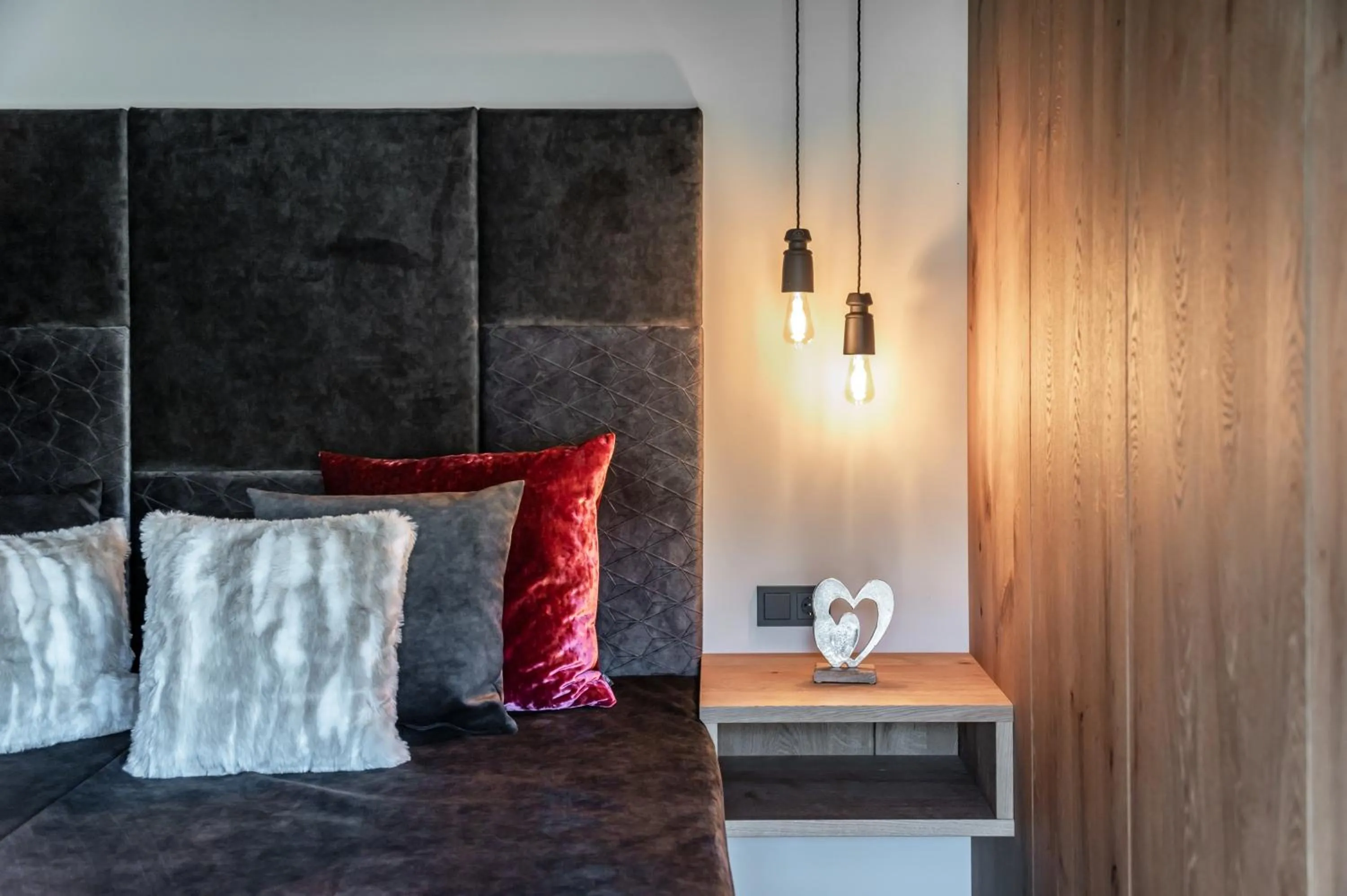 Bed in Hotel Edelweiss