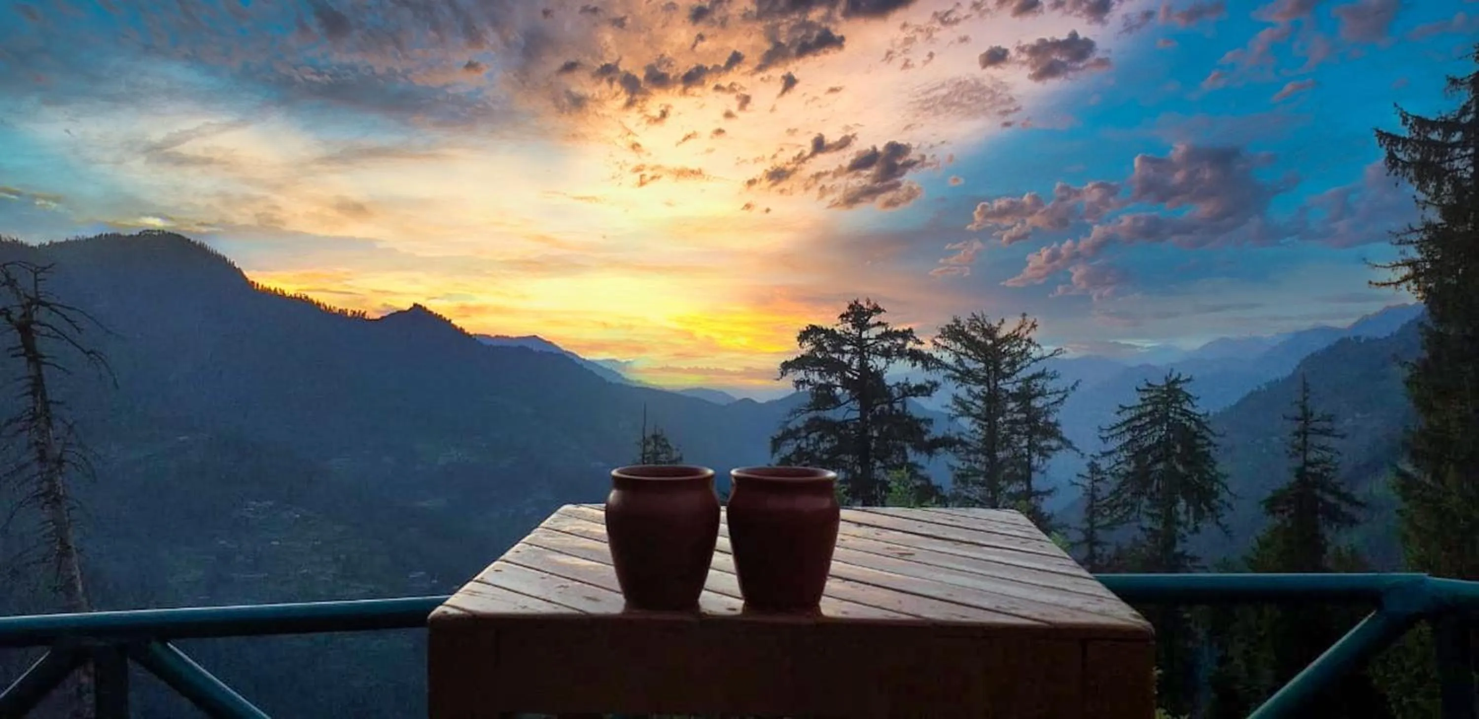 Dining area in Banjara Retreat and Cottage Sojha