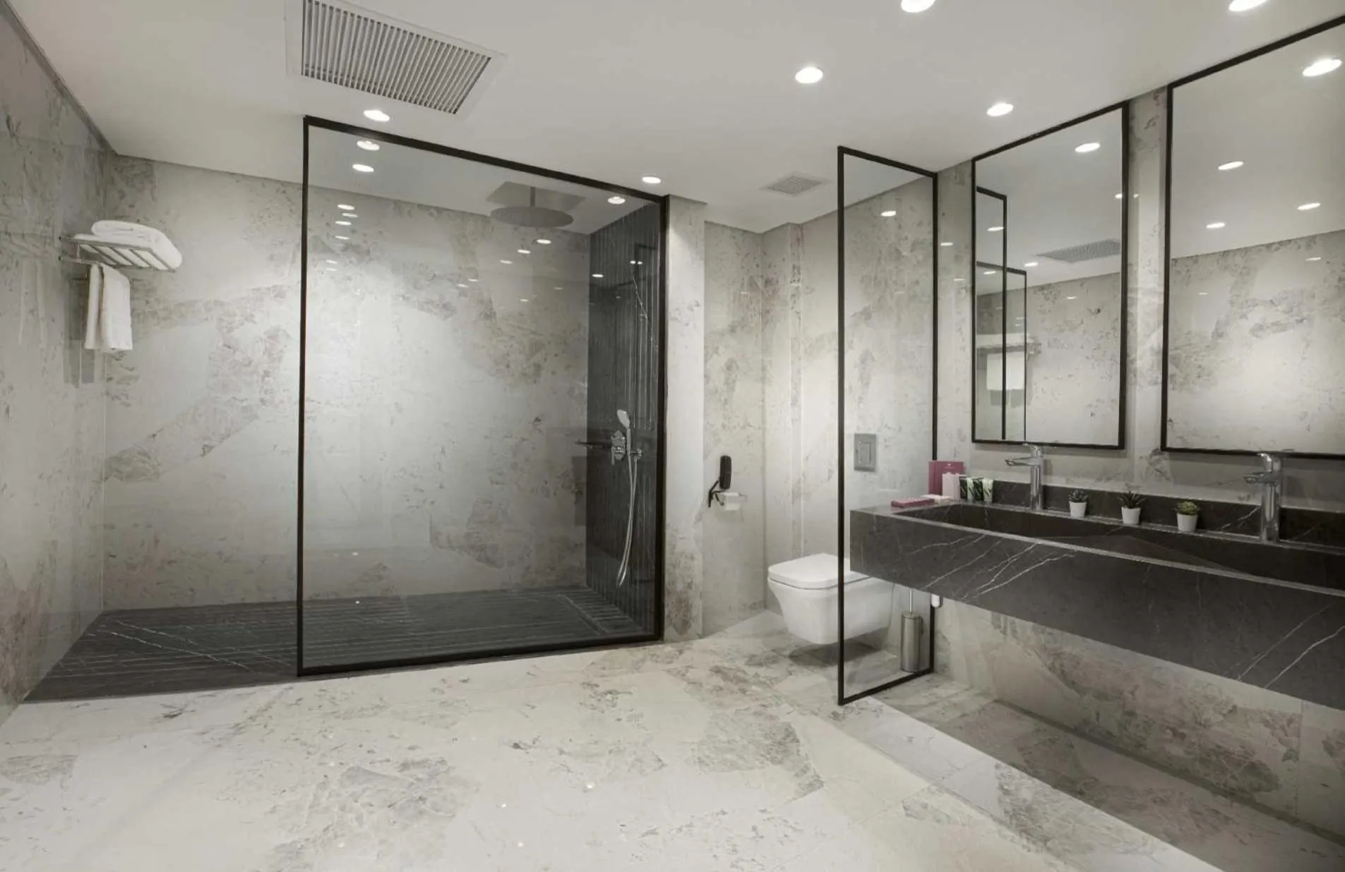 Shower in V Hotel Sharm El Shiekh