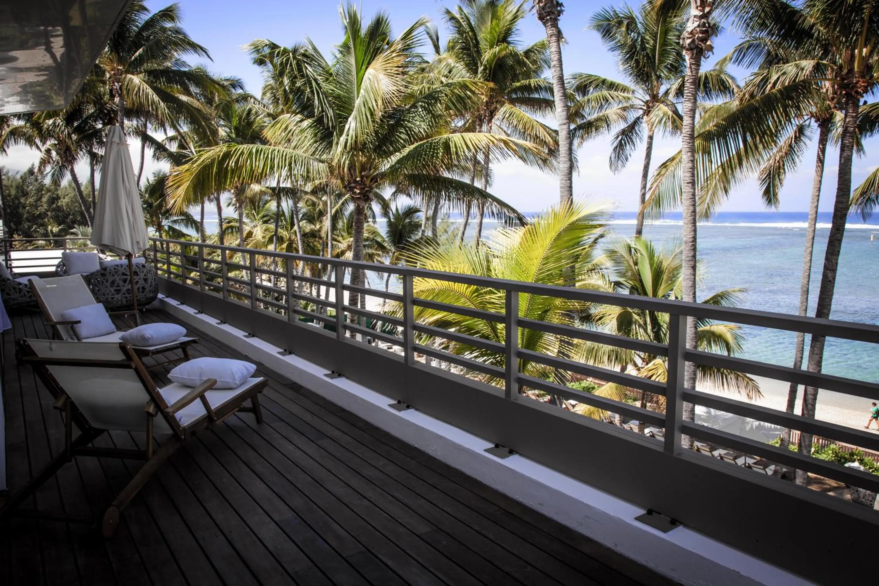 Balcony/Terrace in Ness by D-Ocean