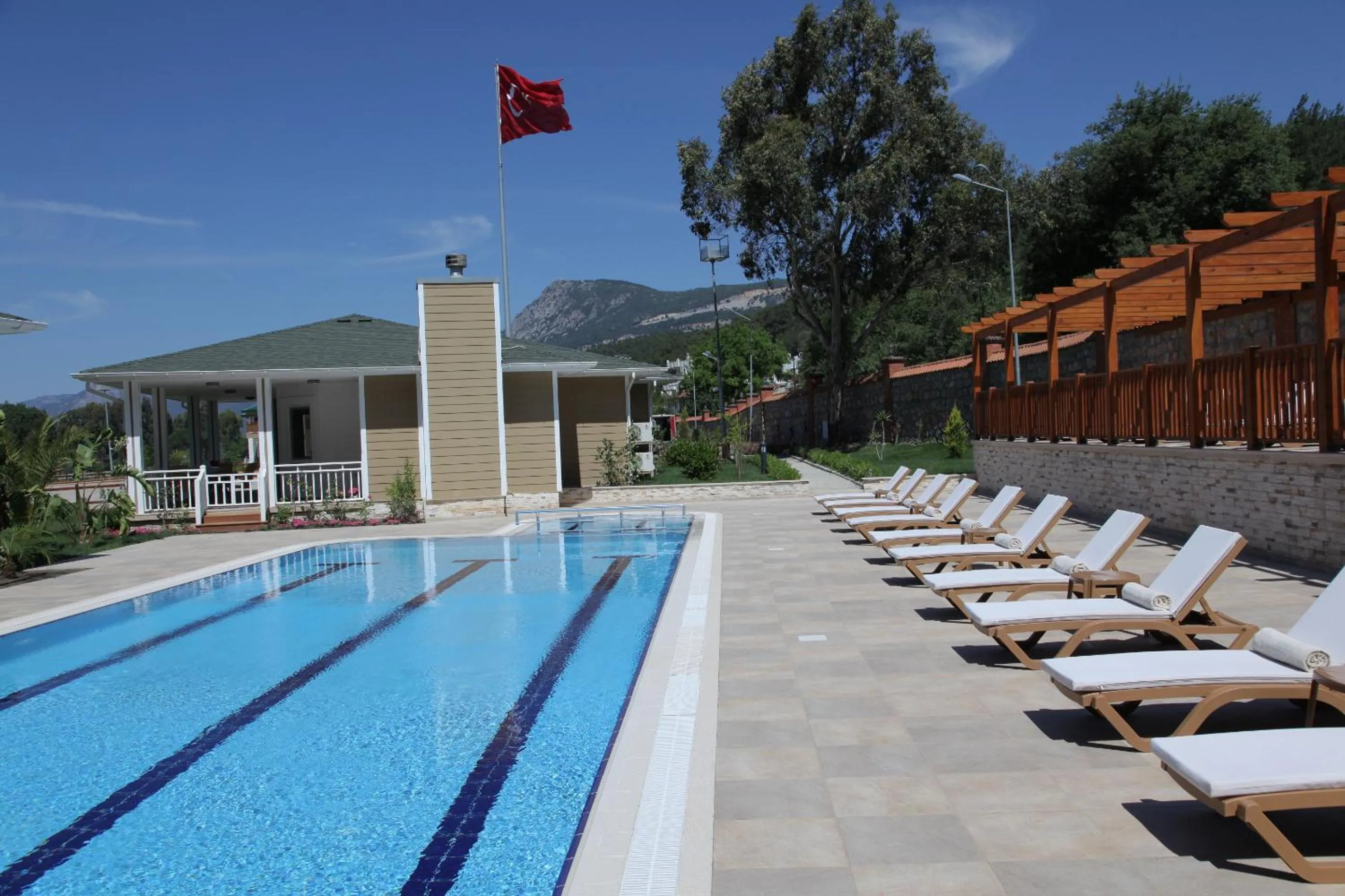 Day in Padok Premium Hotel & Stables