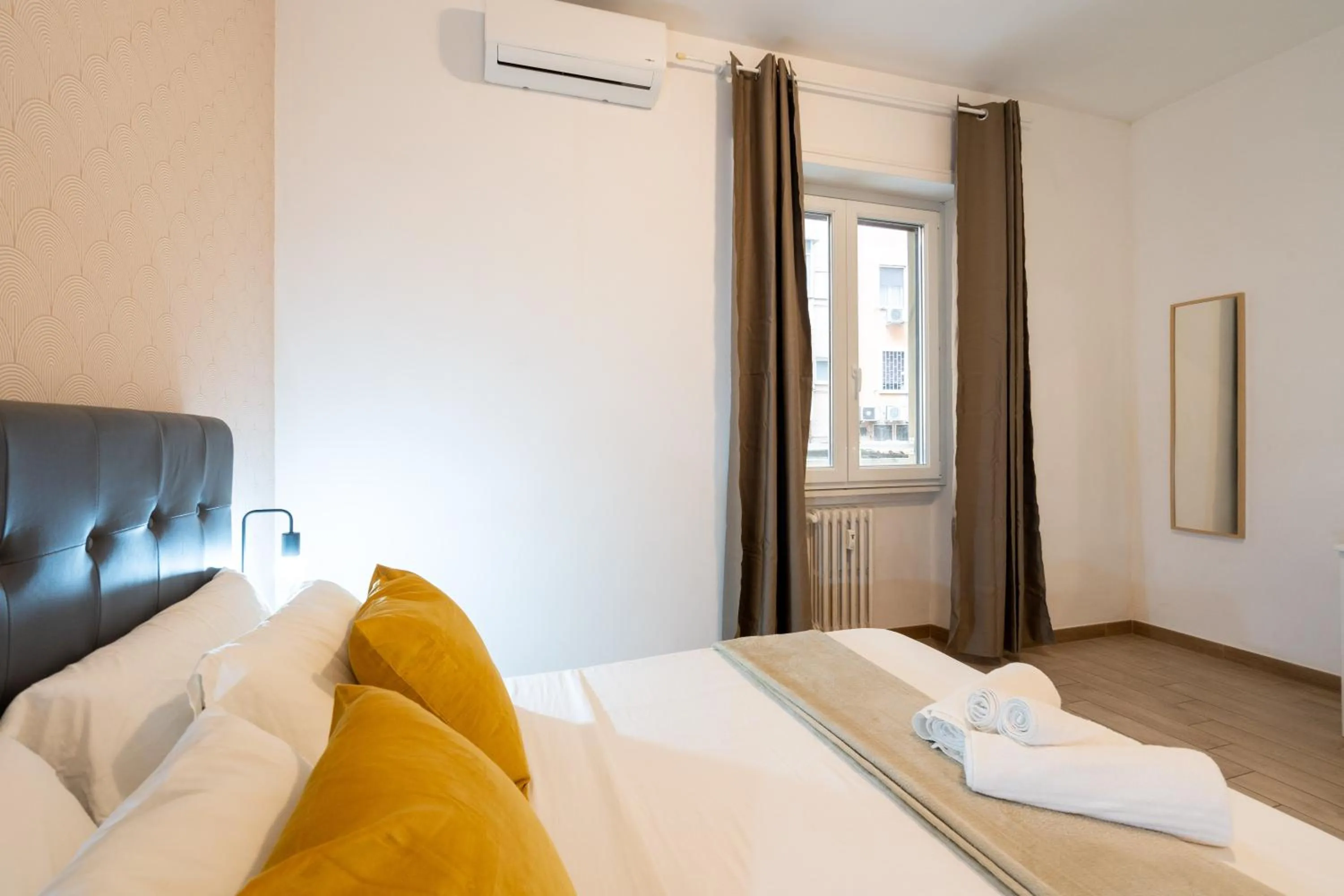 Bed in VaticanRome GUESTHOUSE