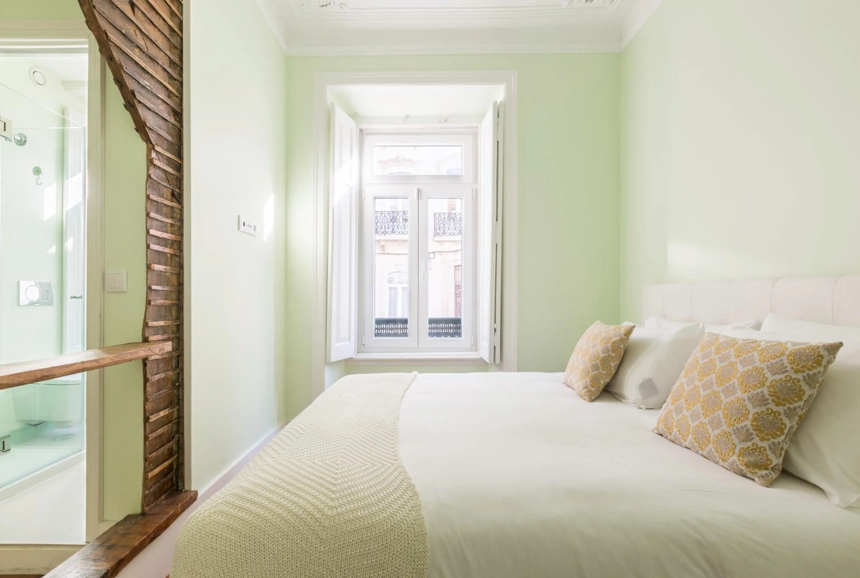 Bedroom, Bed in 1898 Home & Suites