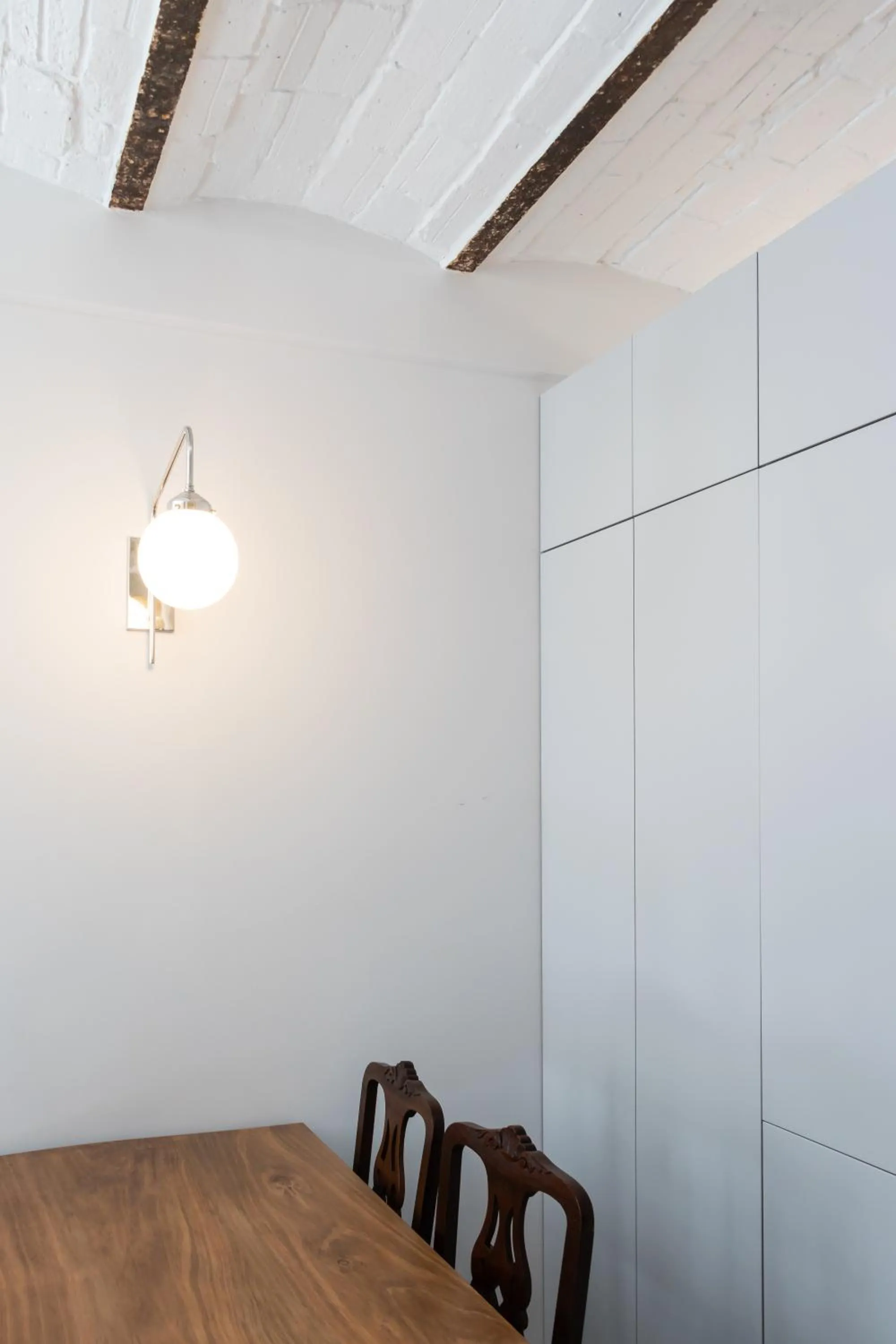 Dining area in 1898 Home & Suites