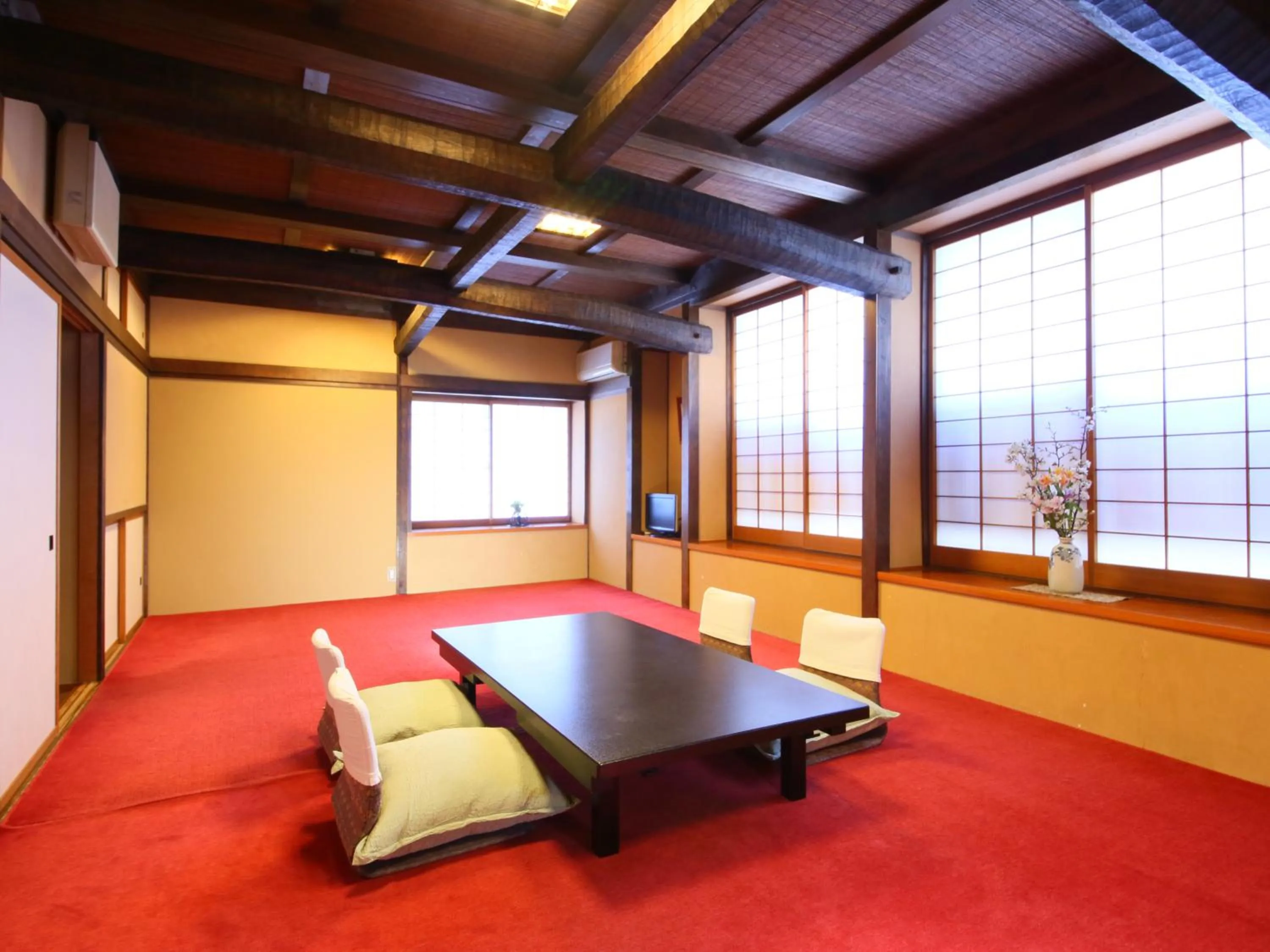 Business facilities in Fukashiso