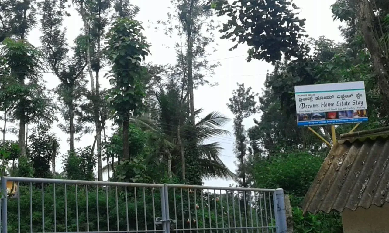 Dreams Home Estate Stay
