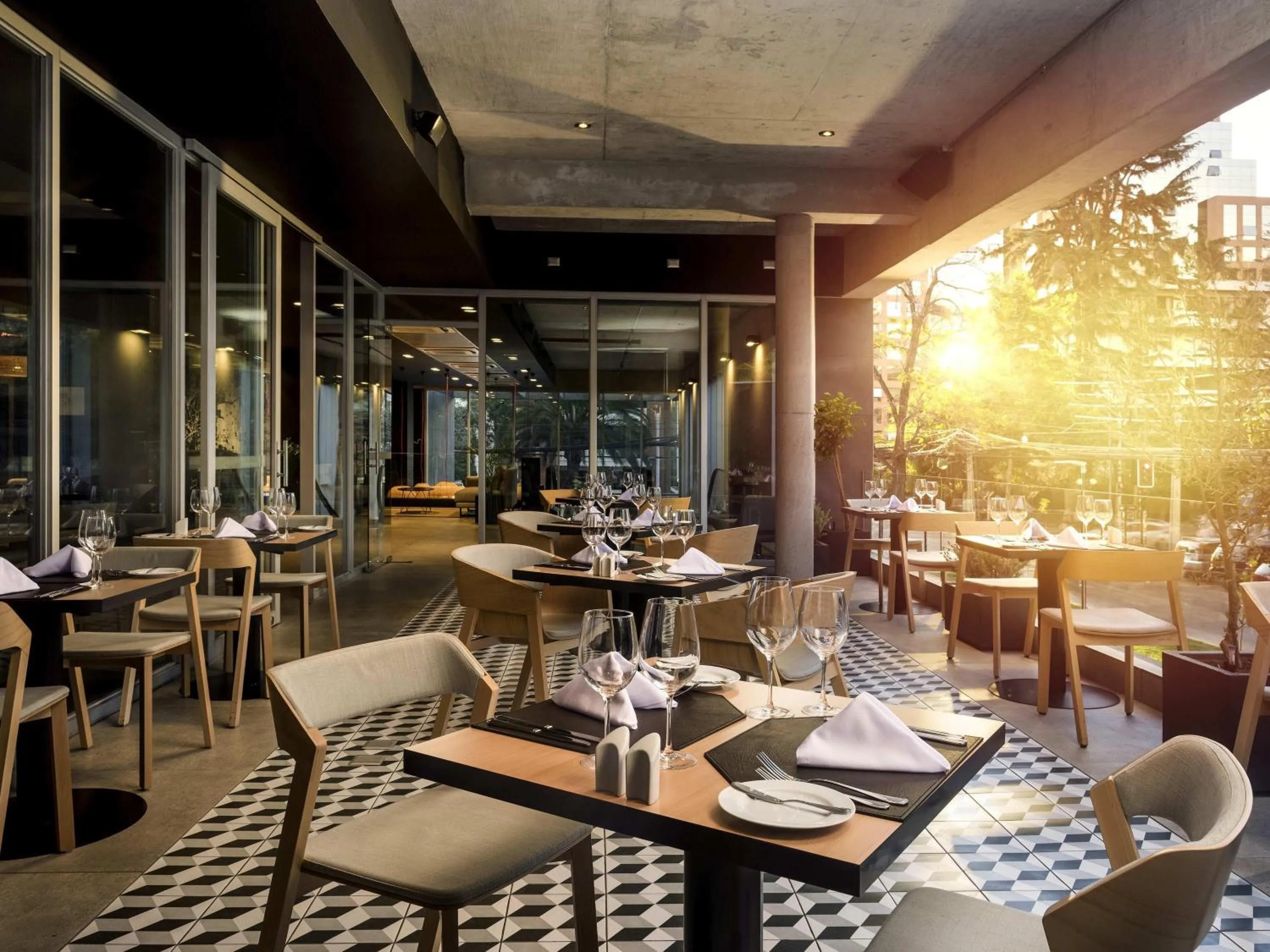 Restaurant/places to eat in Novotel Santiago Providencia