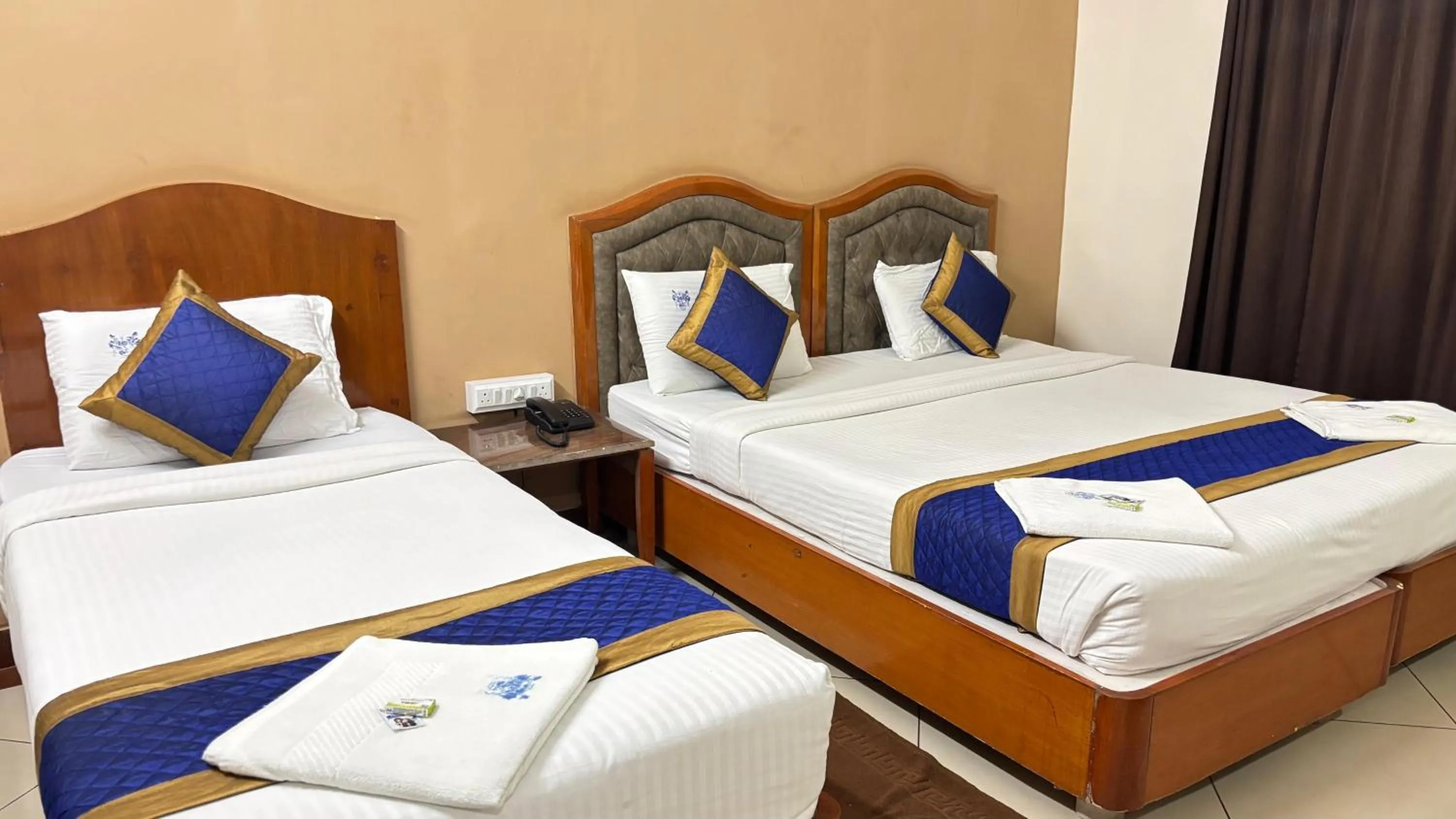 Bed in Hotel Chetan International