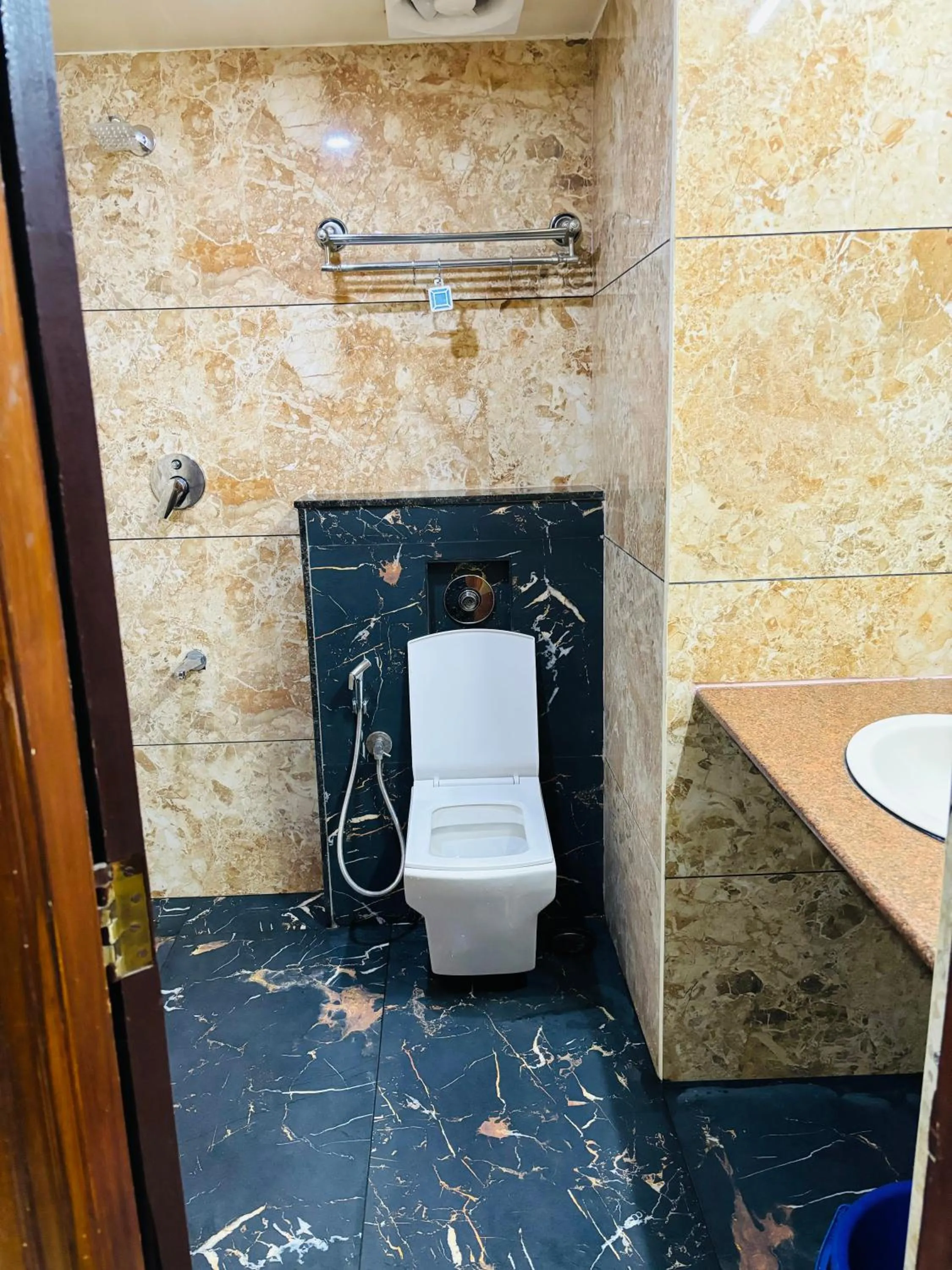 Toilet in Hotel Chetan International