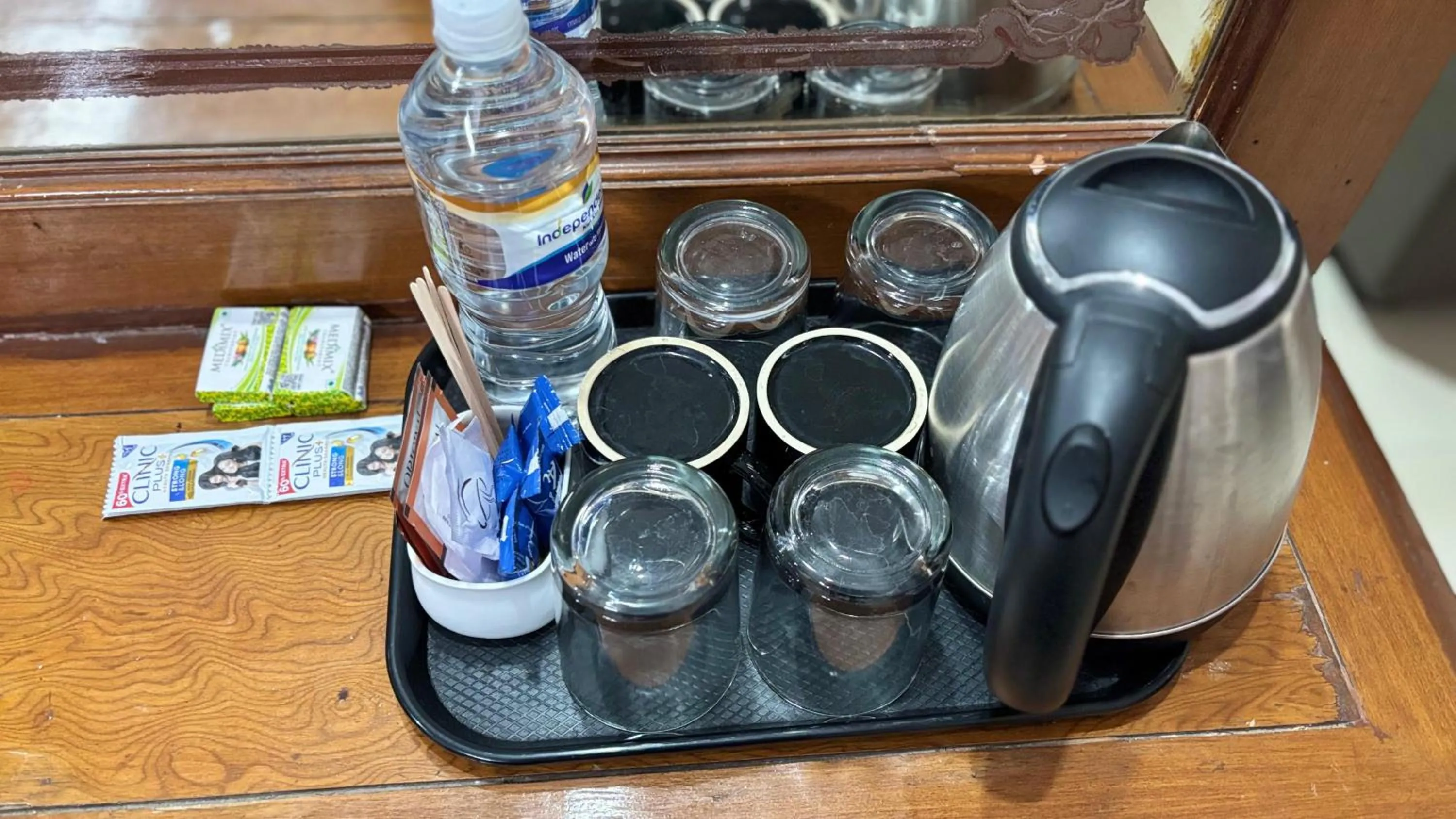 Coffee/tea facilities in Hotel Chetan International