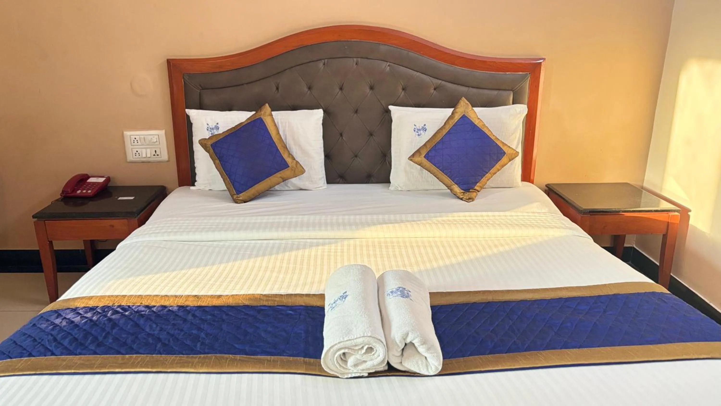 Bed in Hotel Chetan International