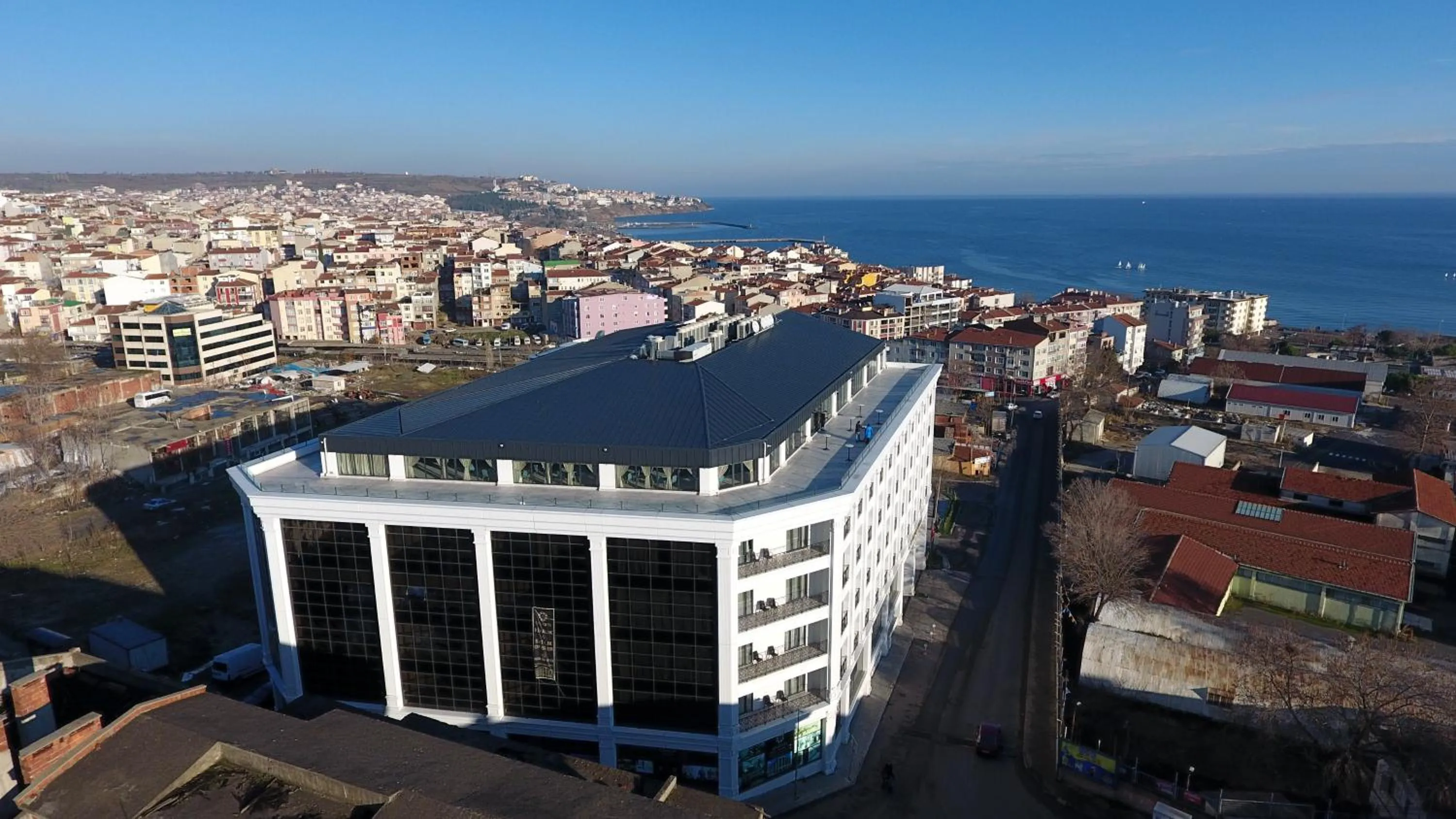 Bird's eye view in DES'OTEL