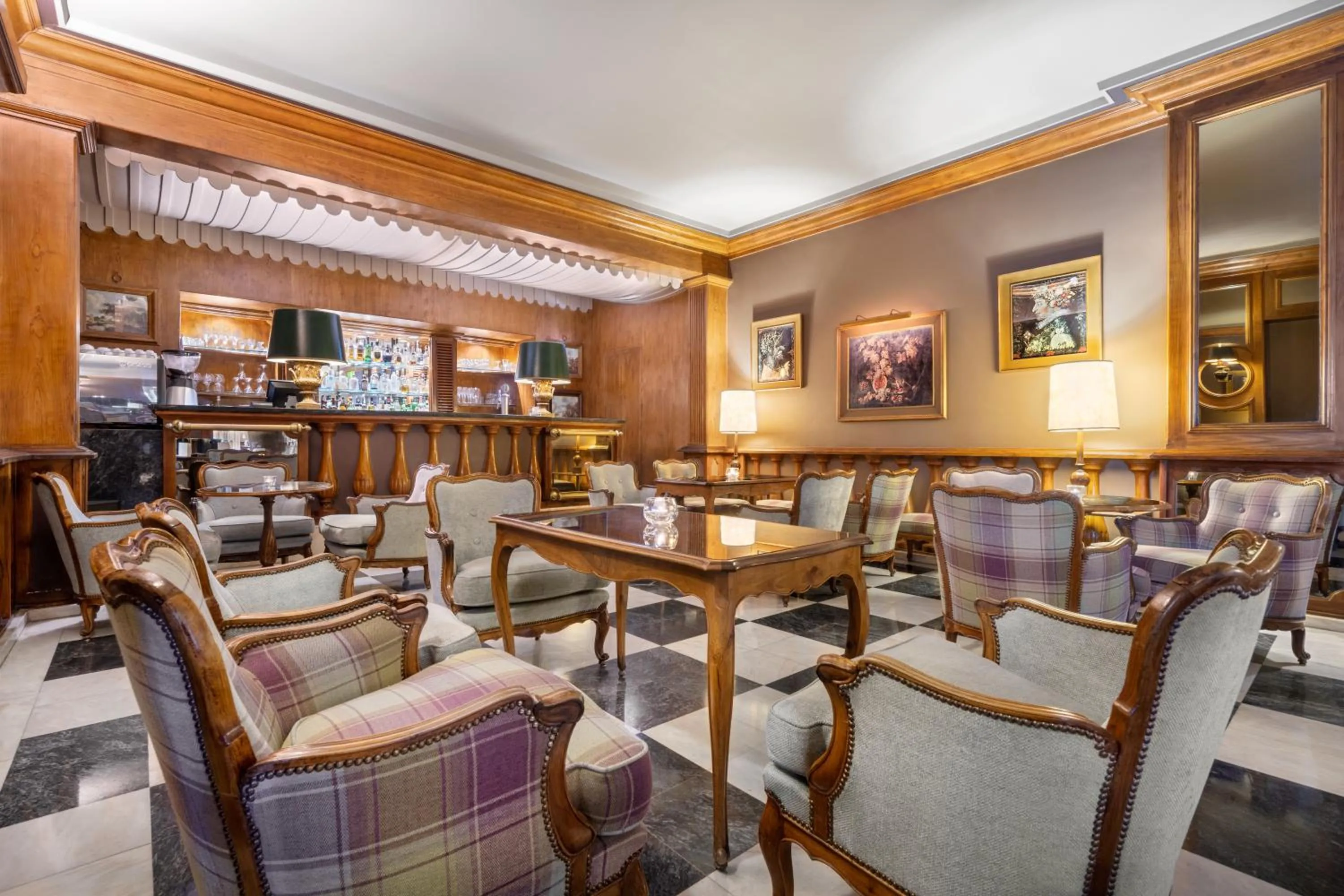 Lounge or bar in Palácio Estoril Hotel, Golf & Wellness