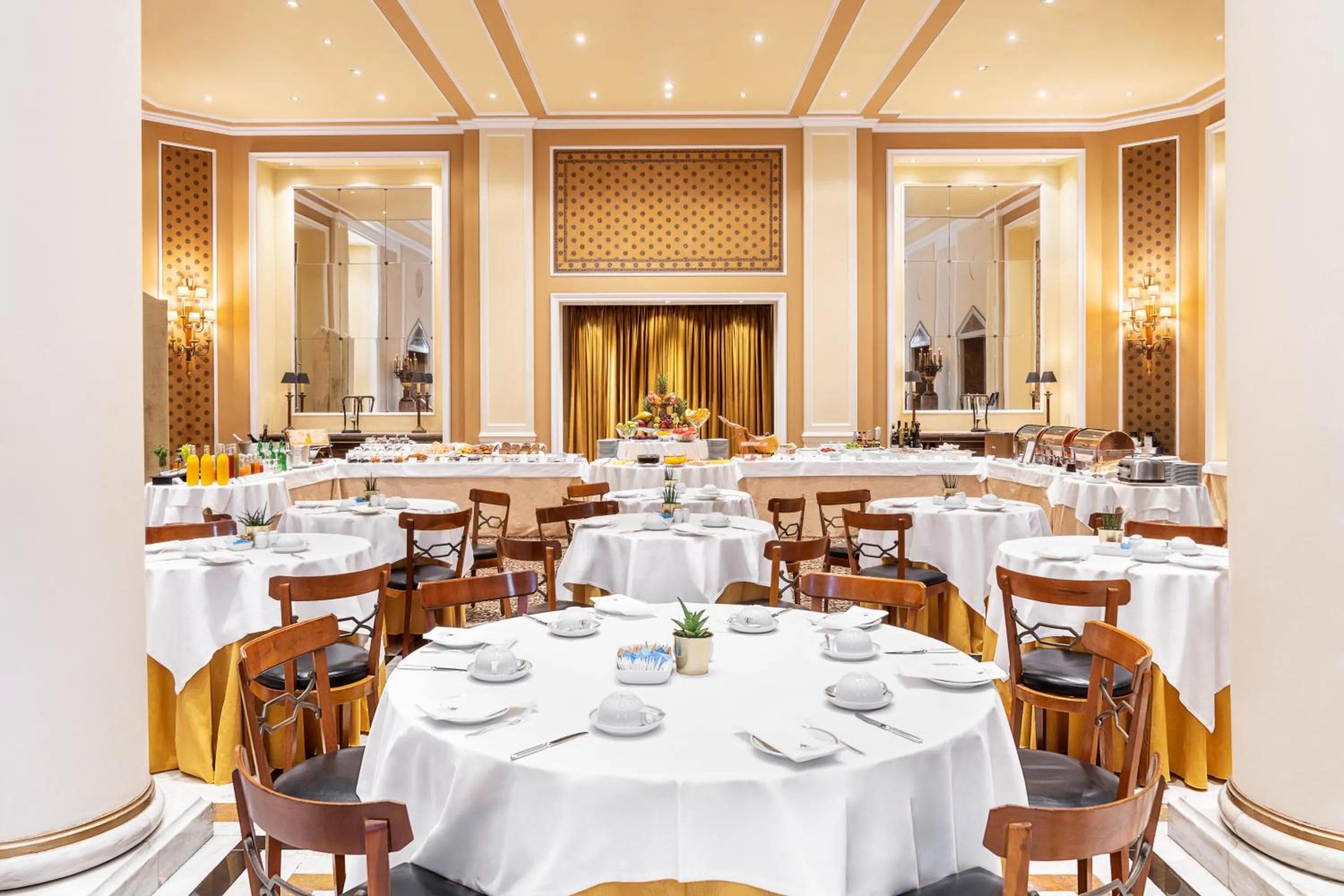 Breakfast in Palácio Estoril Hotel, Golf & Wellness