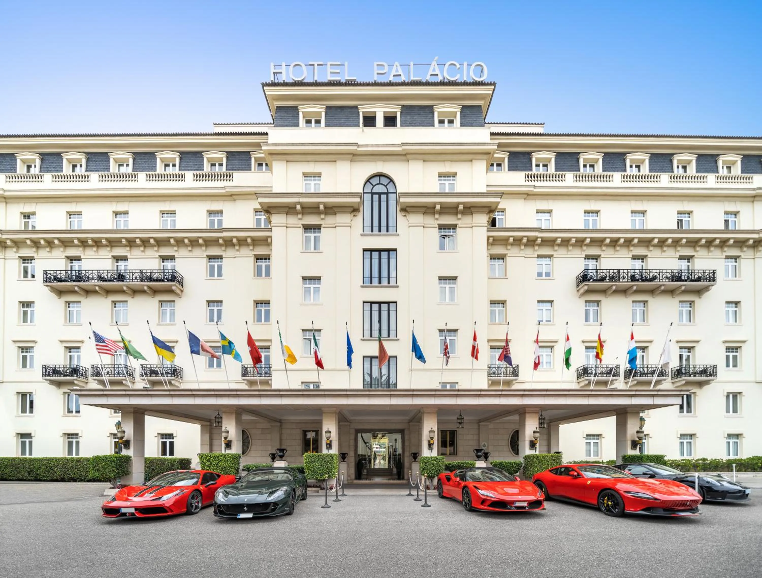 Facade/entrance in Palácio Estoril Hotel, Golf & Wellness