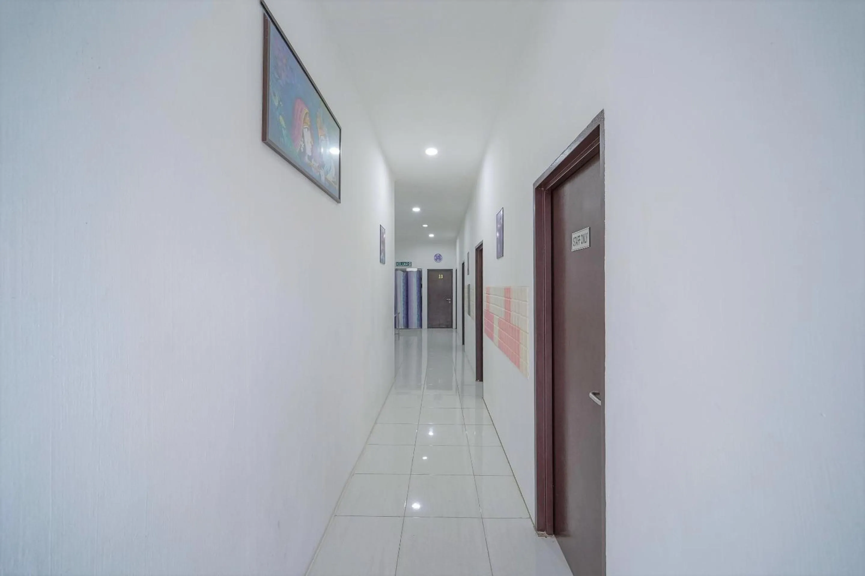 Lobby or reception in OYO 89820 Sp Berlian Inn