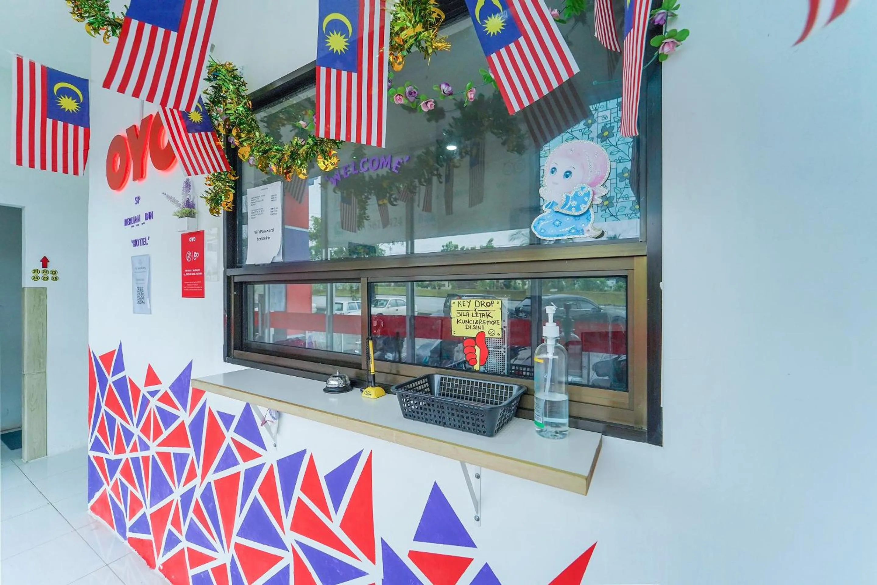 Lobby or reception in OYO 89820 Sp Berlian Inn