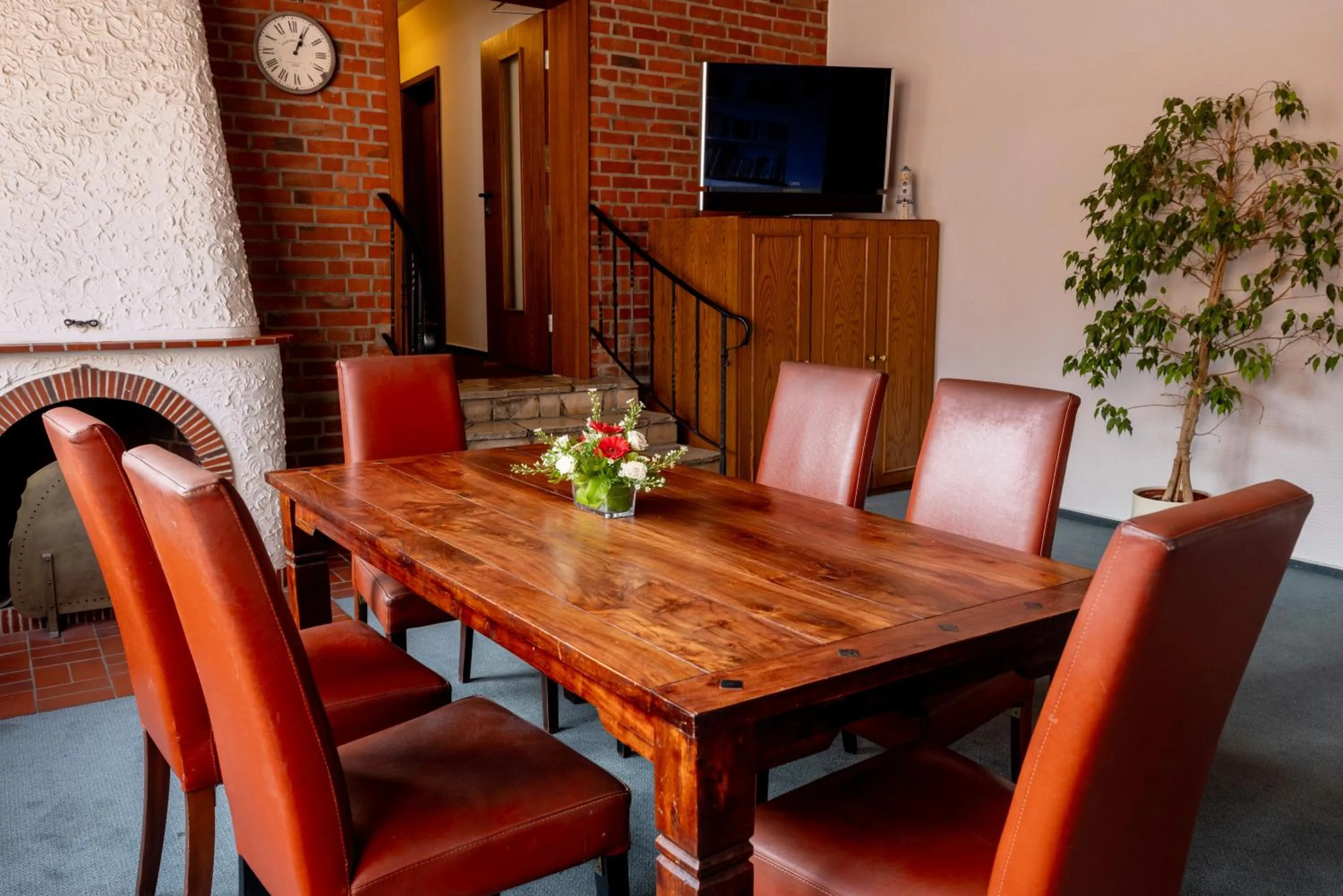 Library in Hotel Lüttje Burg