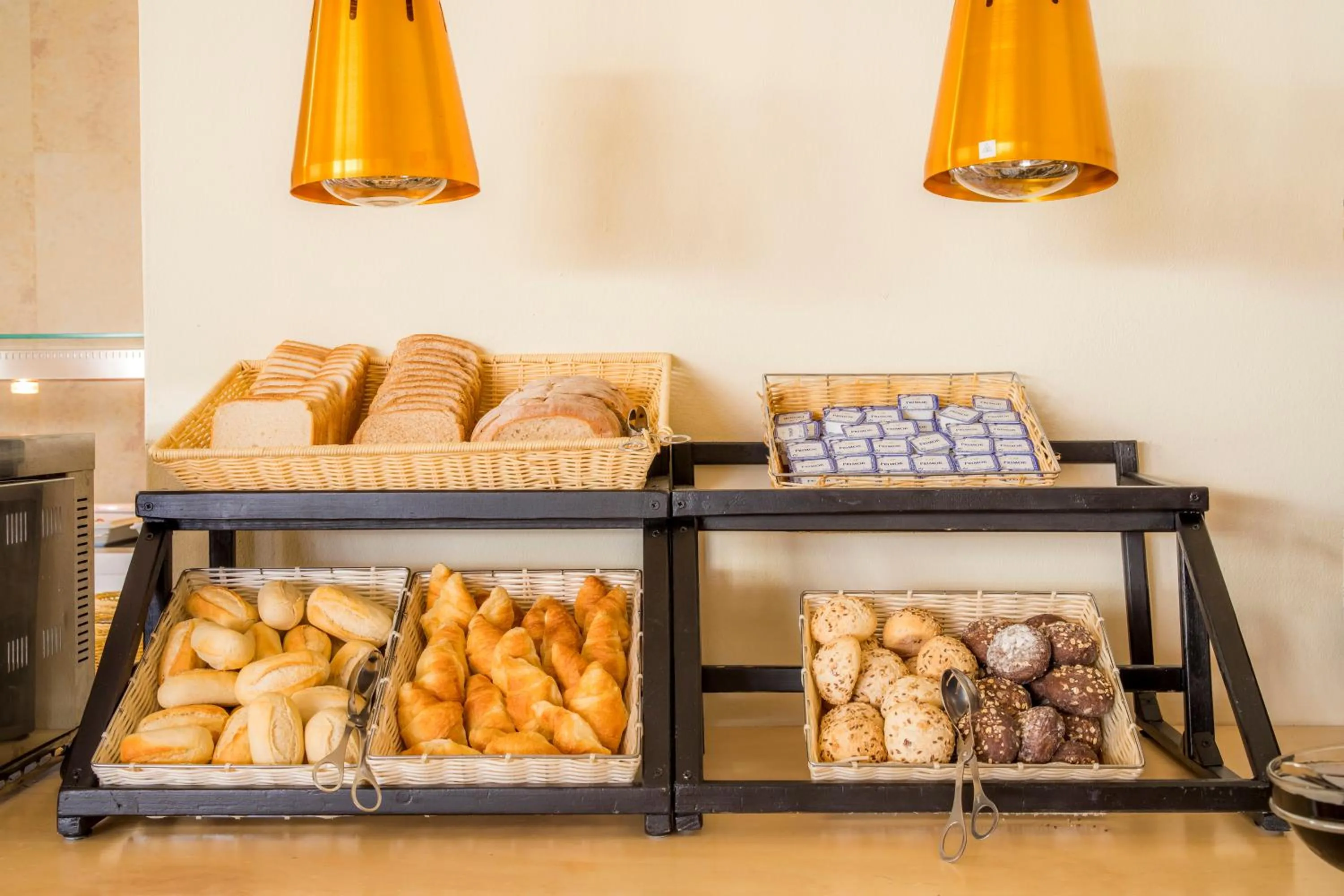 Breakfast in Clube Porto Mos - Sunplace Hotels & Beach Resort