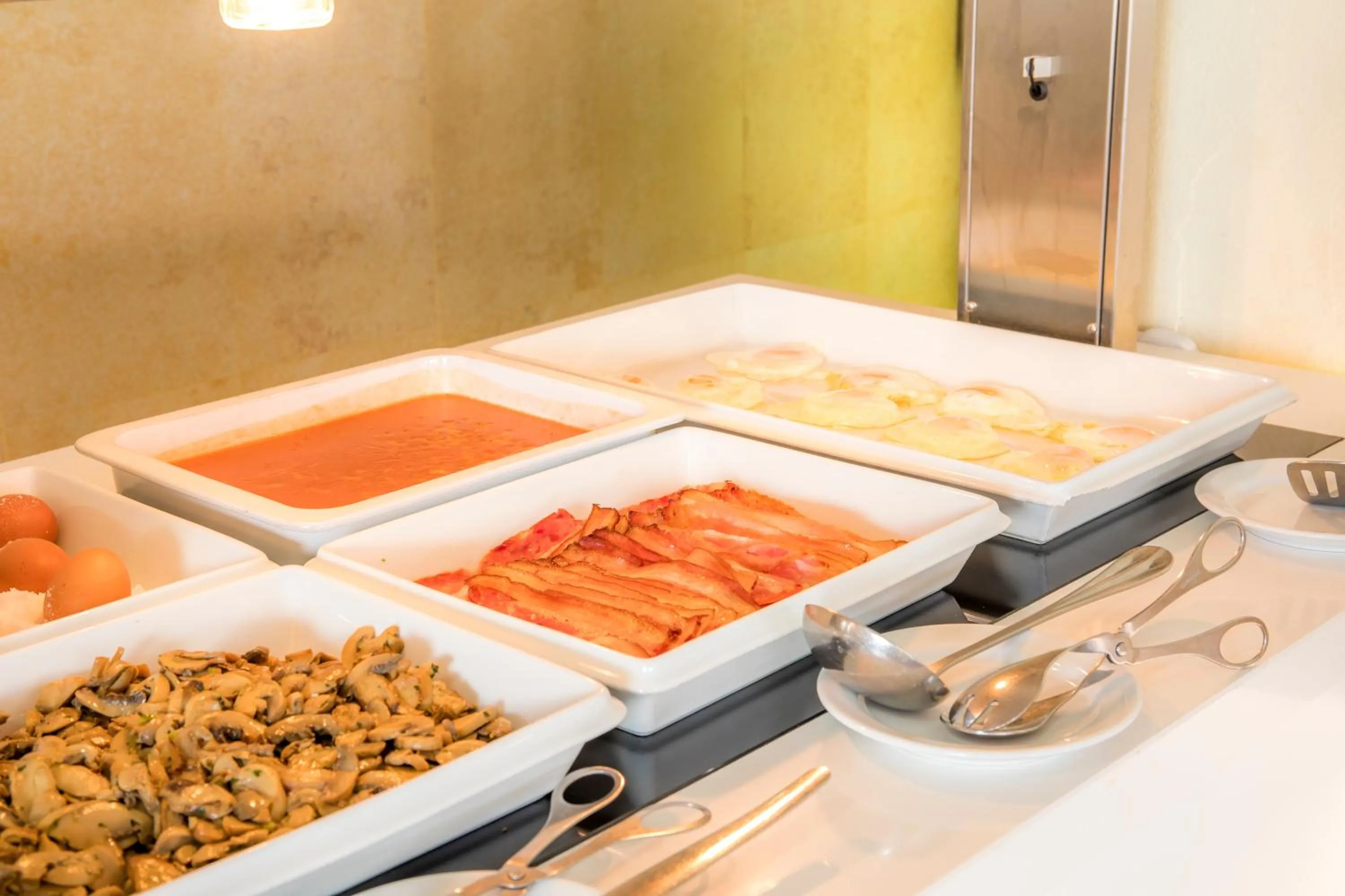 Breakfast in Clube Porto Mos - Sunplace Hotels & Beach Resort