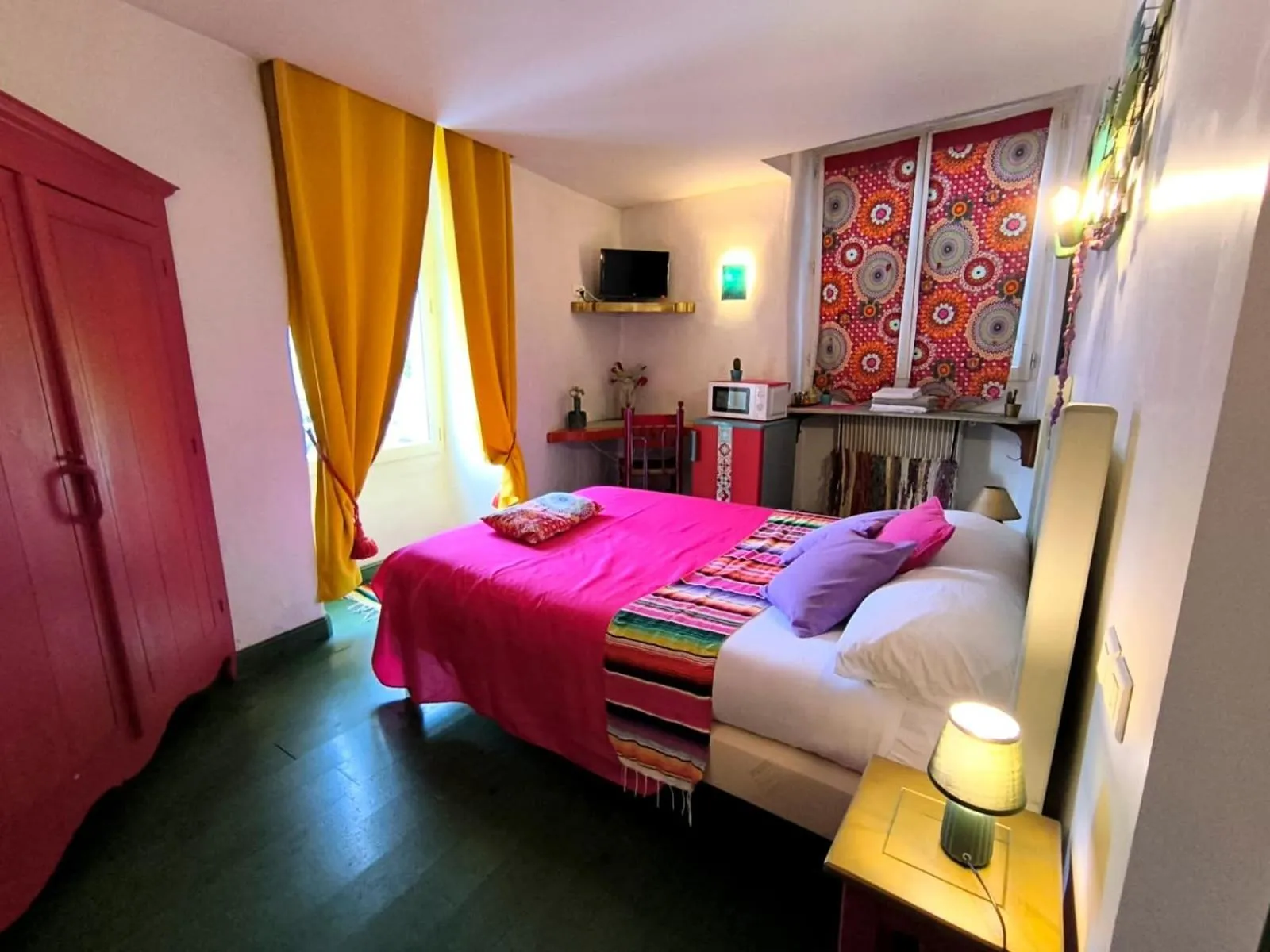 Bed in Hotel L'Astrolabe