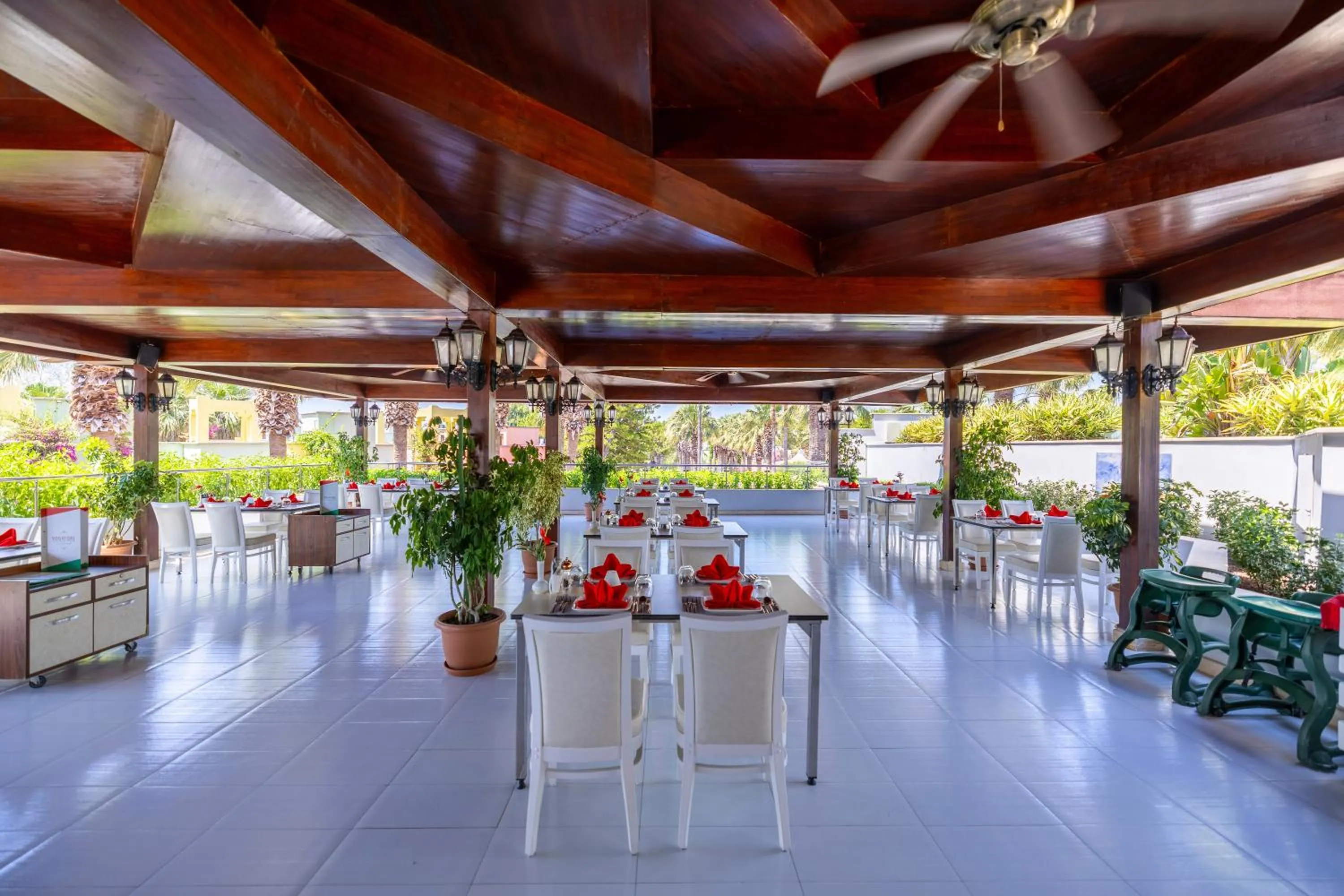 Food and drinks in VONRESORT Golden Beach & Aqua - Kids Concept-Ultra All Inclusive