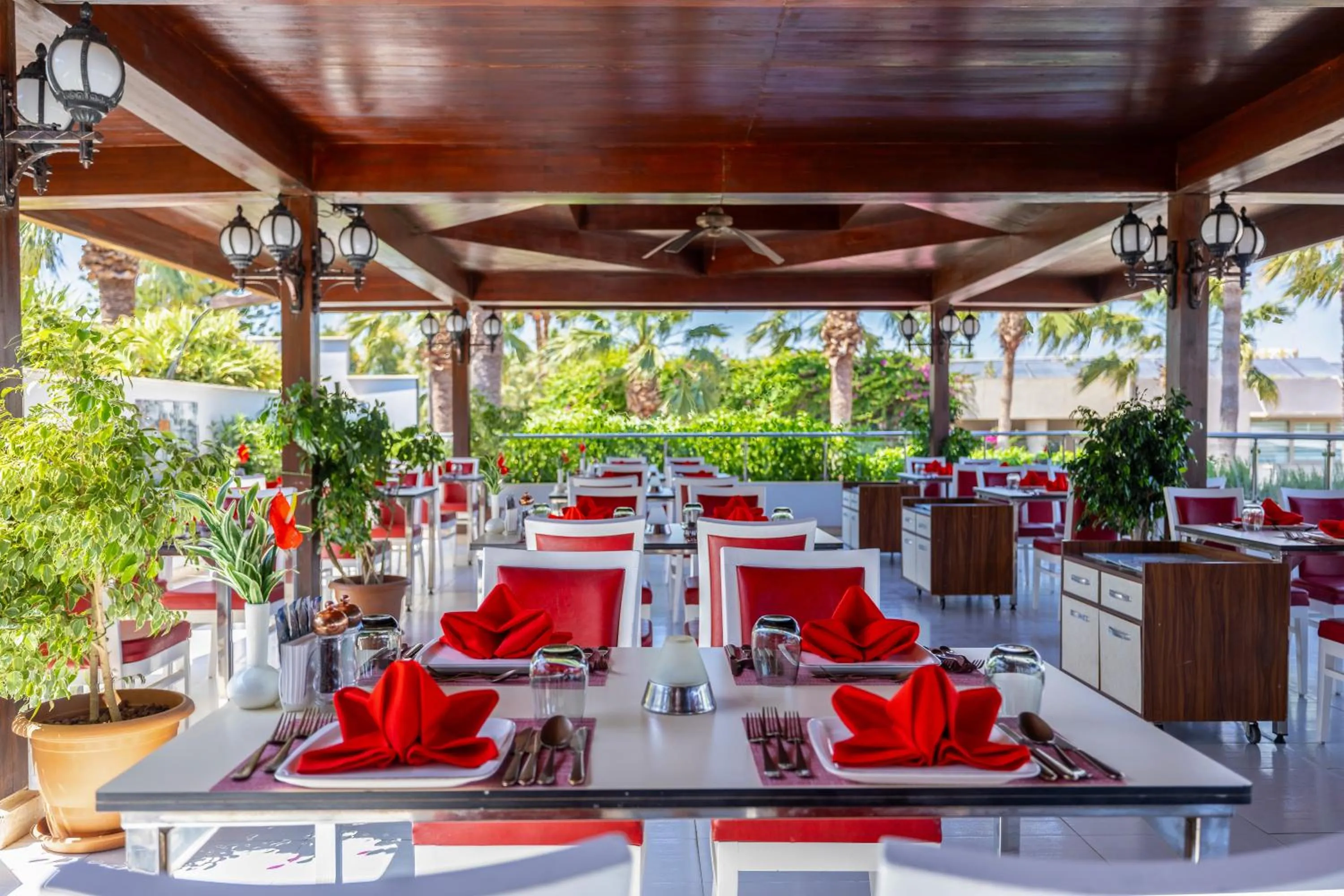 Food and drinks in VONRESORT Golden Beach & Aqua - Kids Concept-Ultra All Inclusive