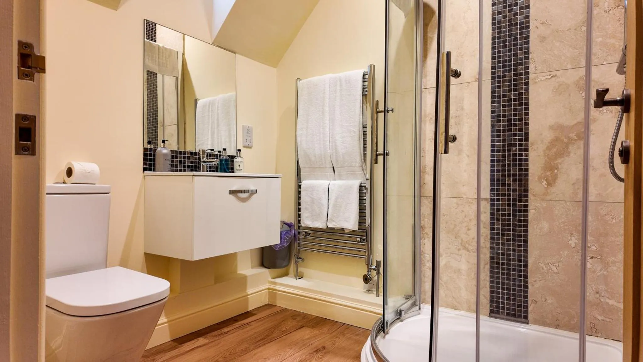 The Pheasant Public House & Hotel