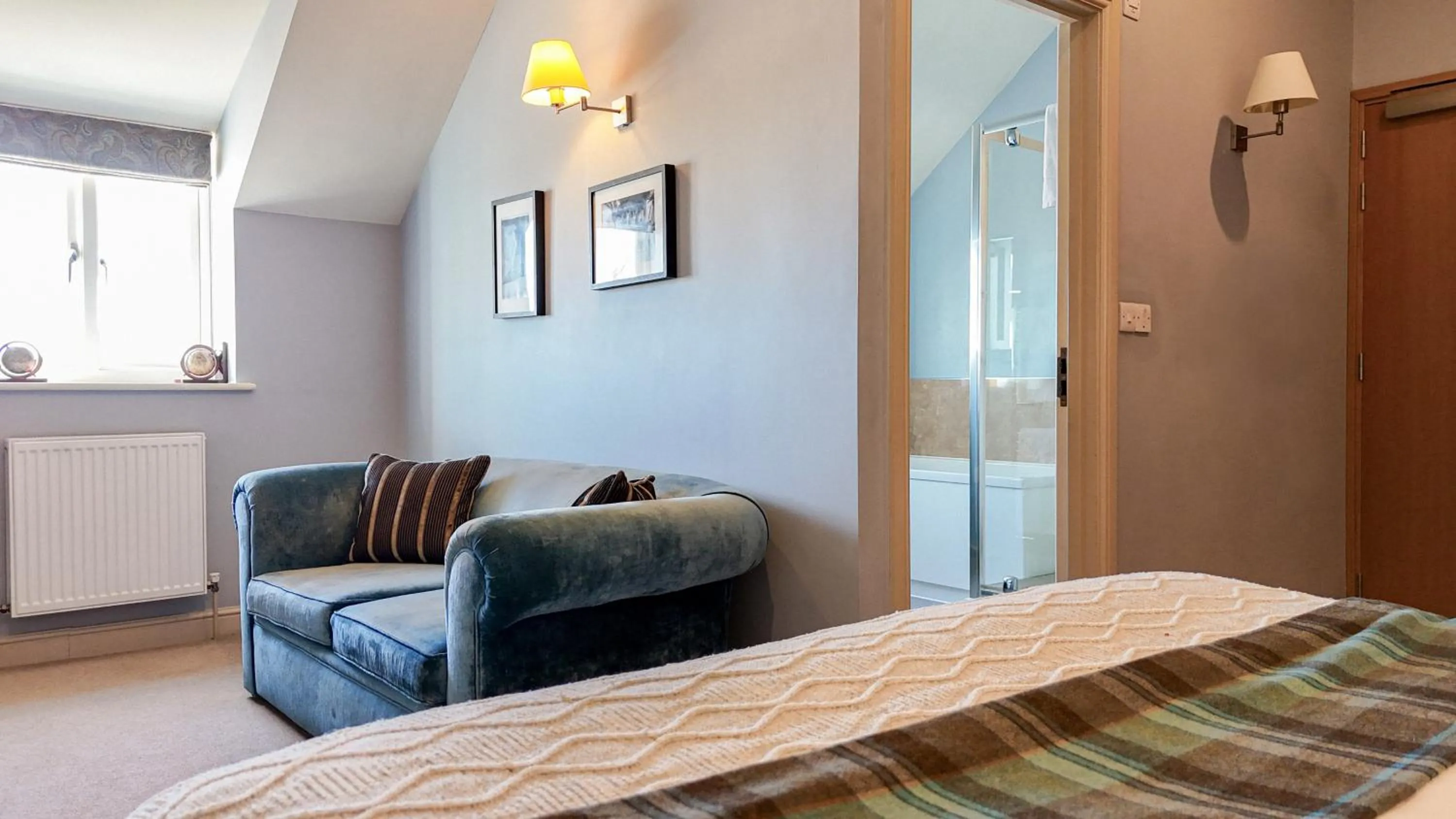 The Pheasant Public House & Hotel