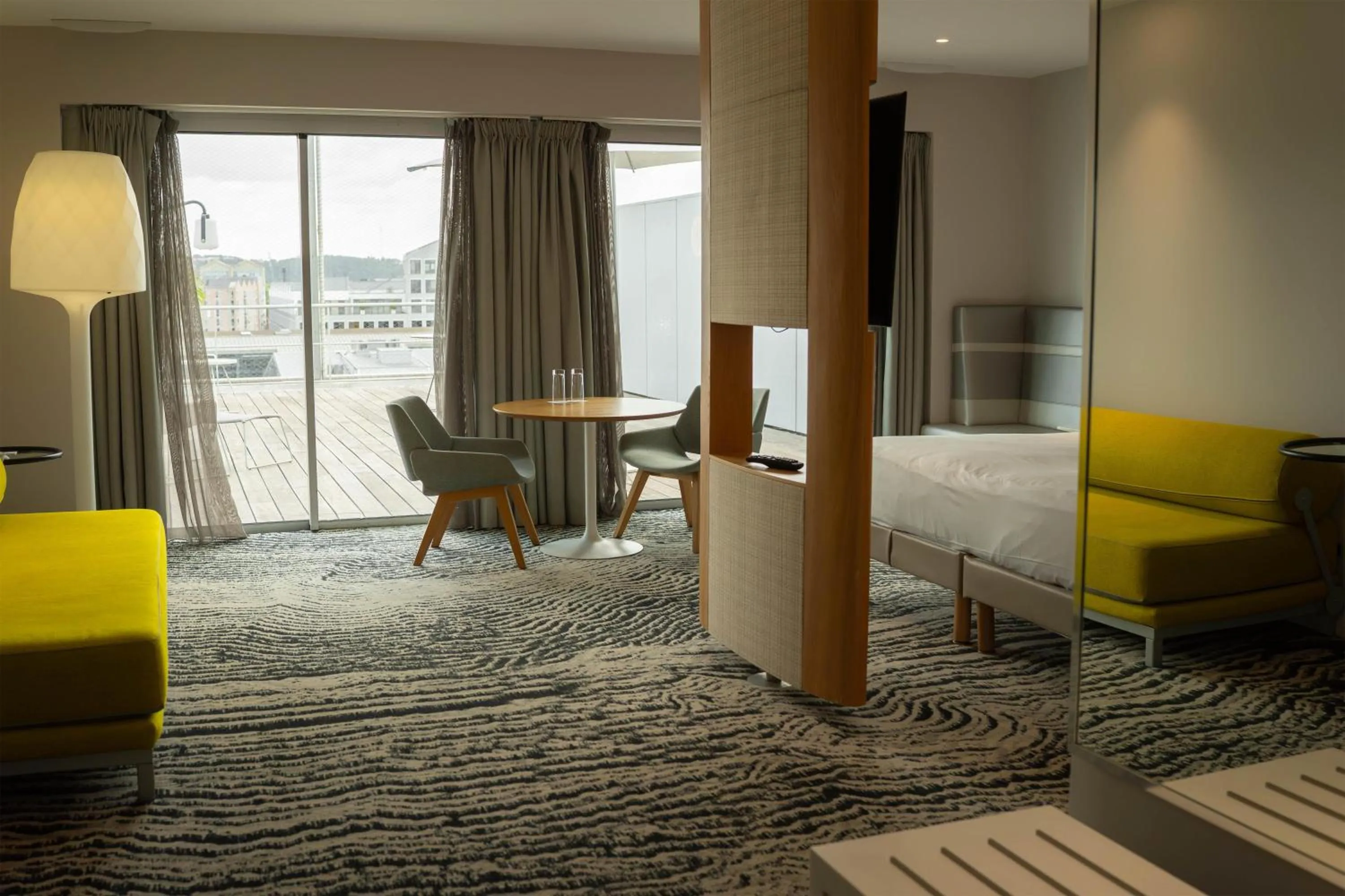 Photo of the whole room, Bed in Radisson Blu Hotel Bordeaux