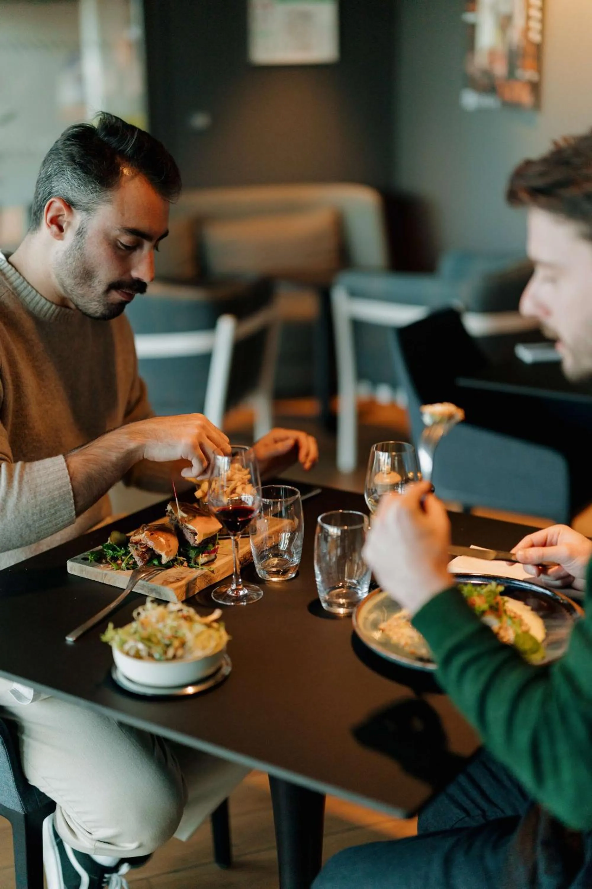 Restaurant/places to eat in Radisson Blu Hotel Bordeaux