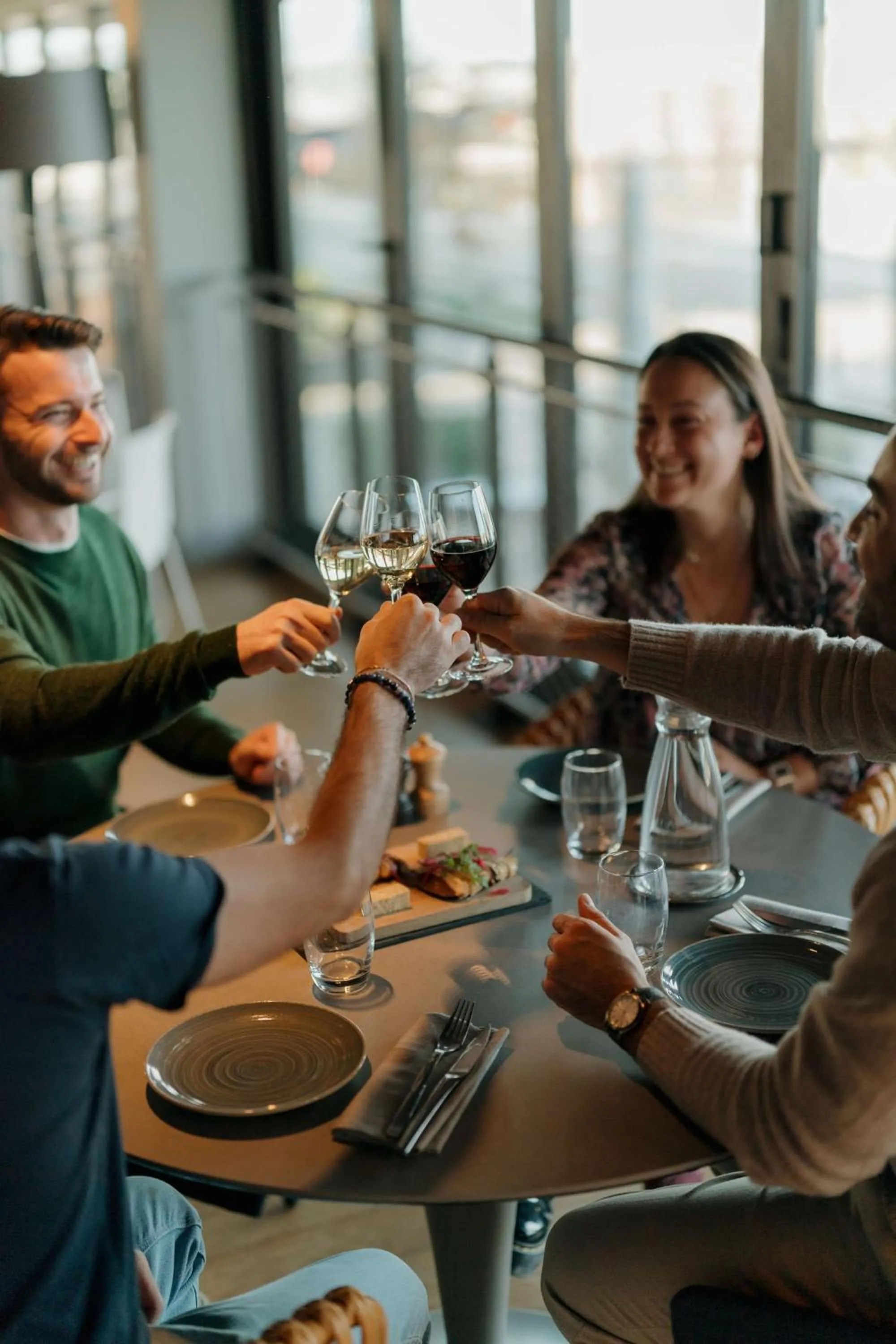 Restaurant/places to eat in Radisson Blu Hotel Bordeaux